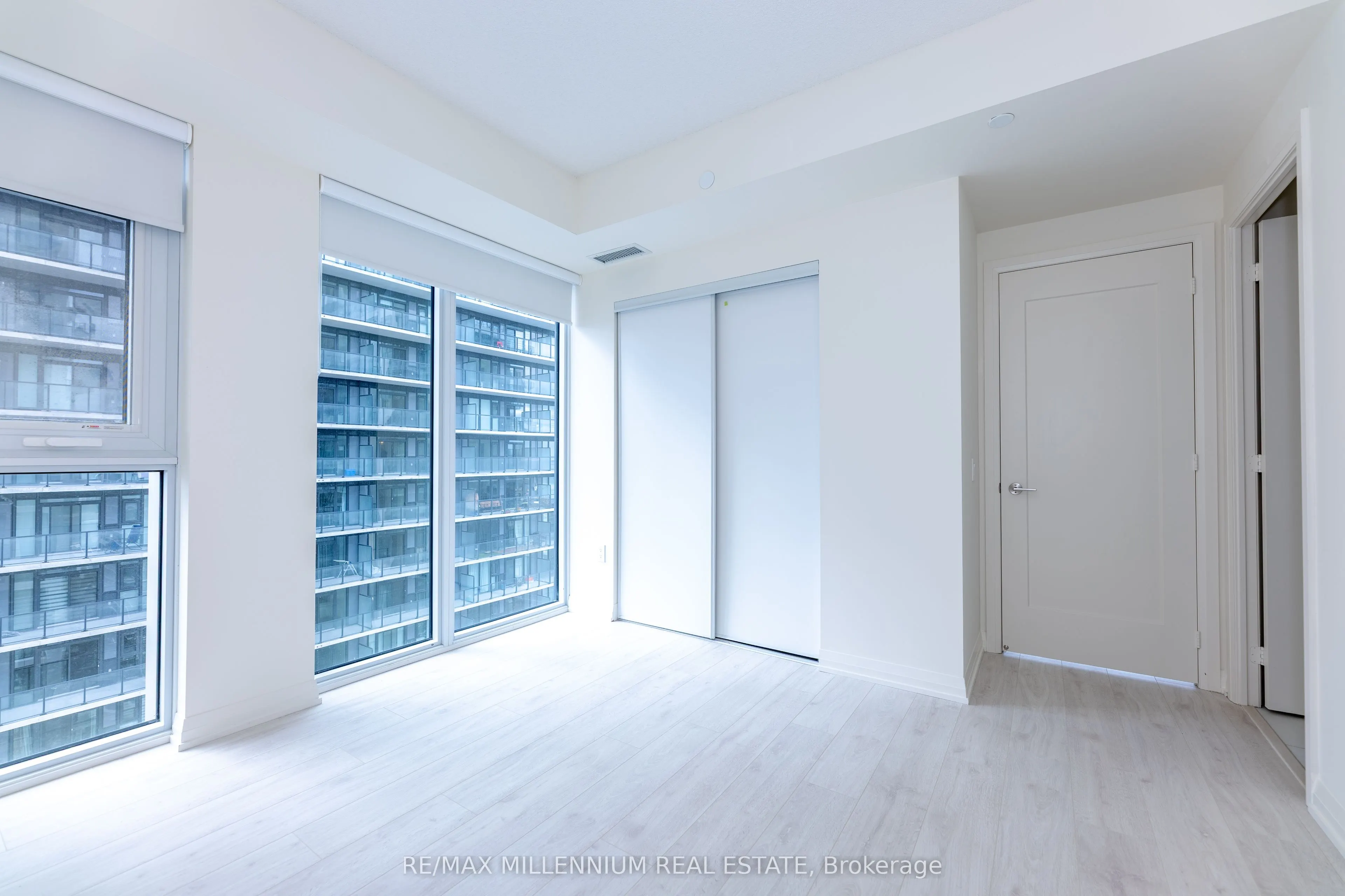 8960 Jane Street, #2310