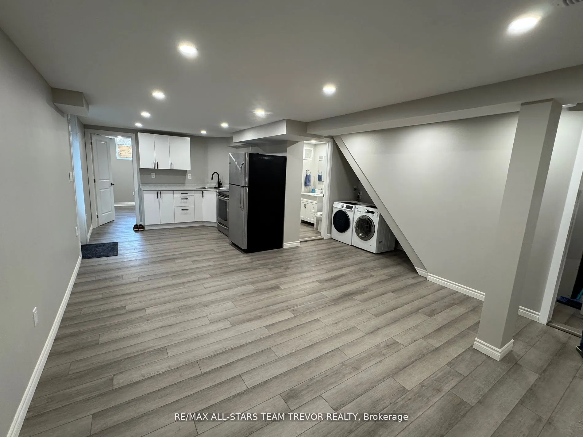 12 Verona Crescent, #Lower