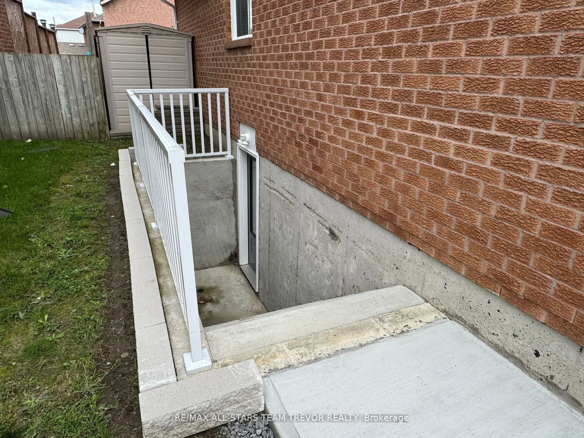 12 Verona Crescent, #Lower