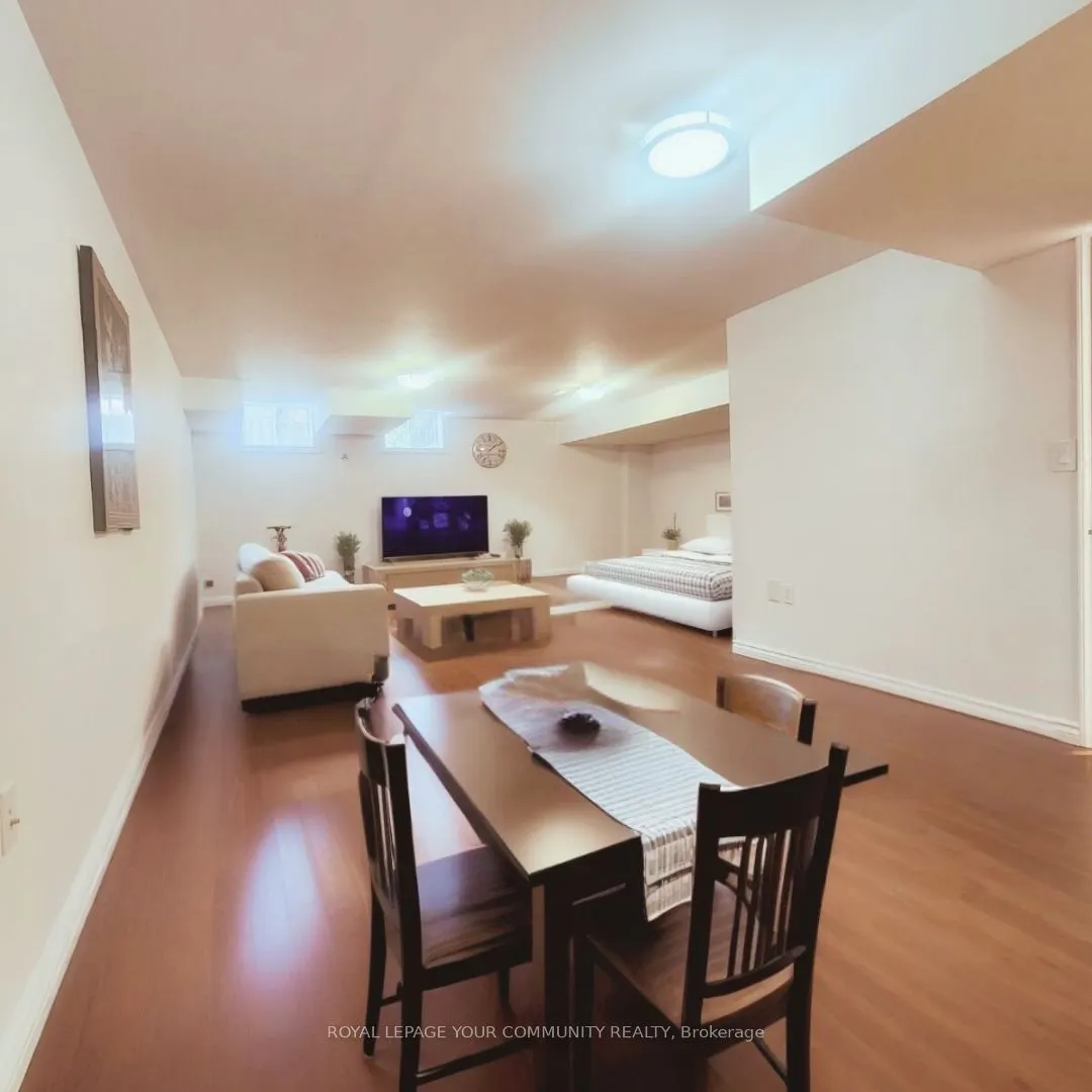 4 Daniel Reaman Crescent