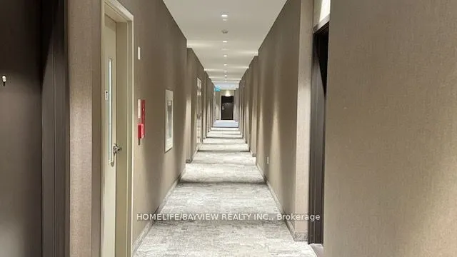 38 Honeycrisp Crescent N, ##512