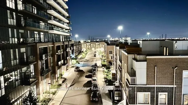 38 Honeycrisp Crescent N, ##512