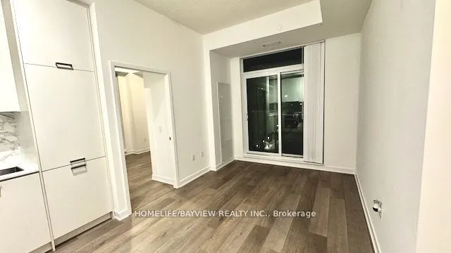 38 Honeycrisp Crescent N, ##512