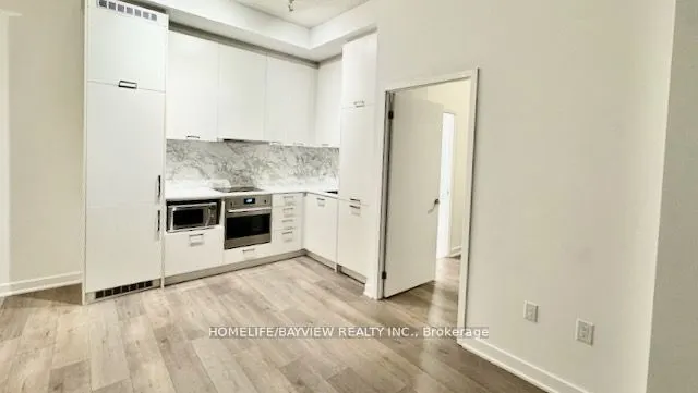 38 Honeycrisp Crescent N, ##512