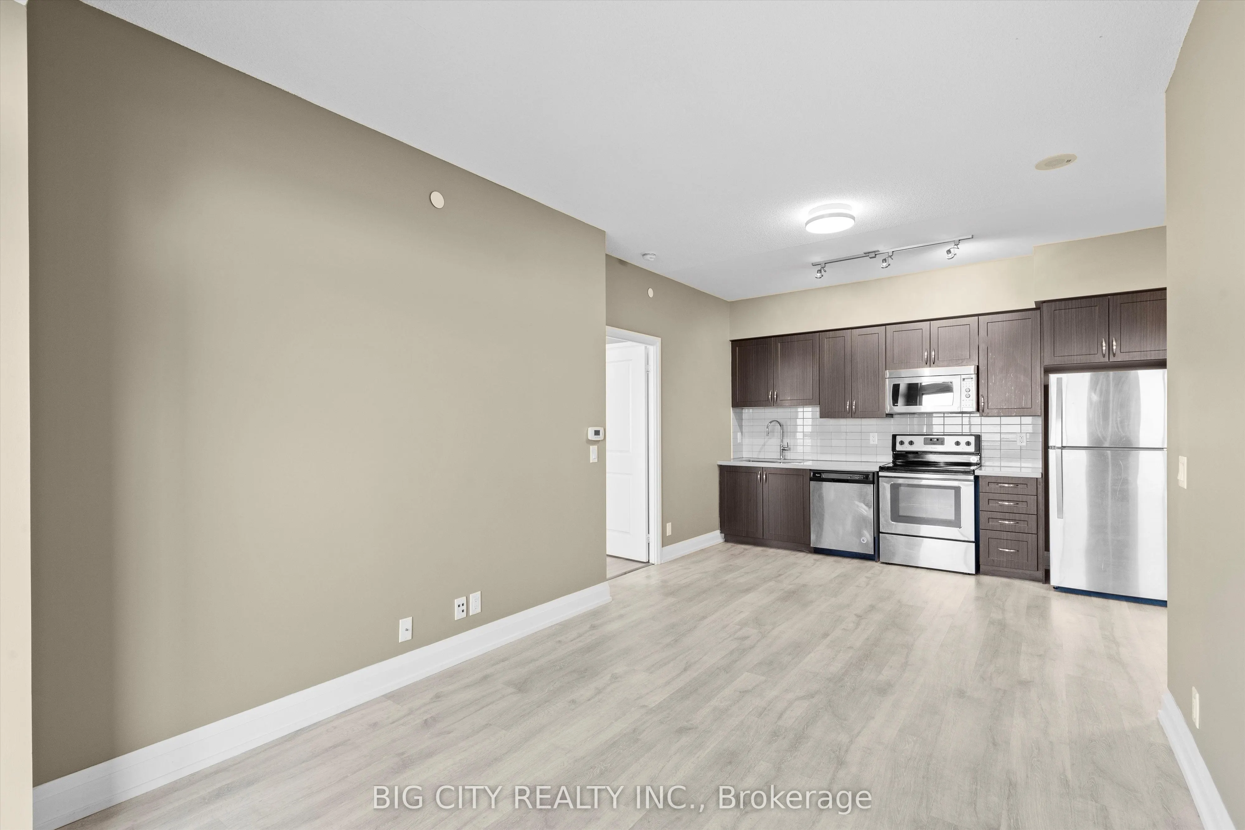 7890 Bathurst Street, #2210