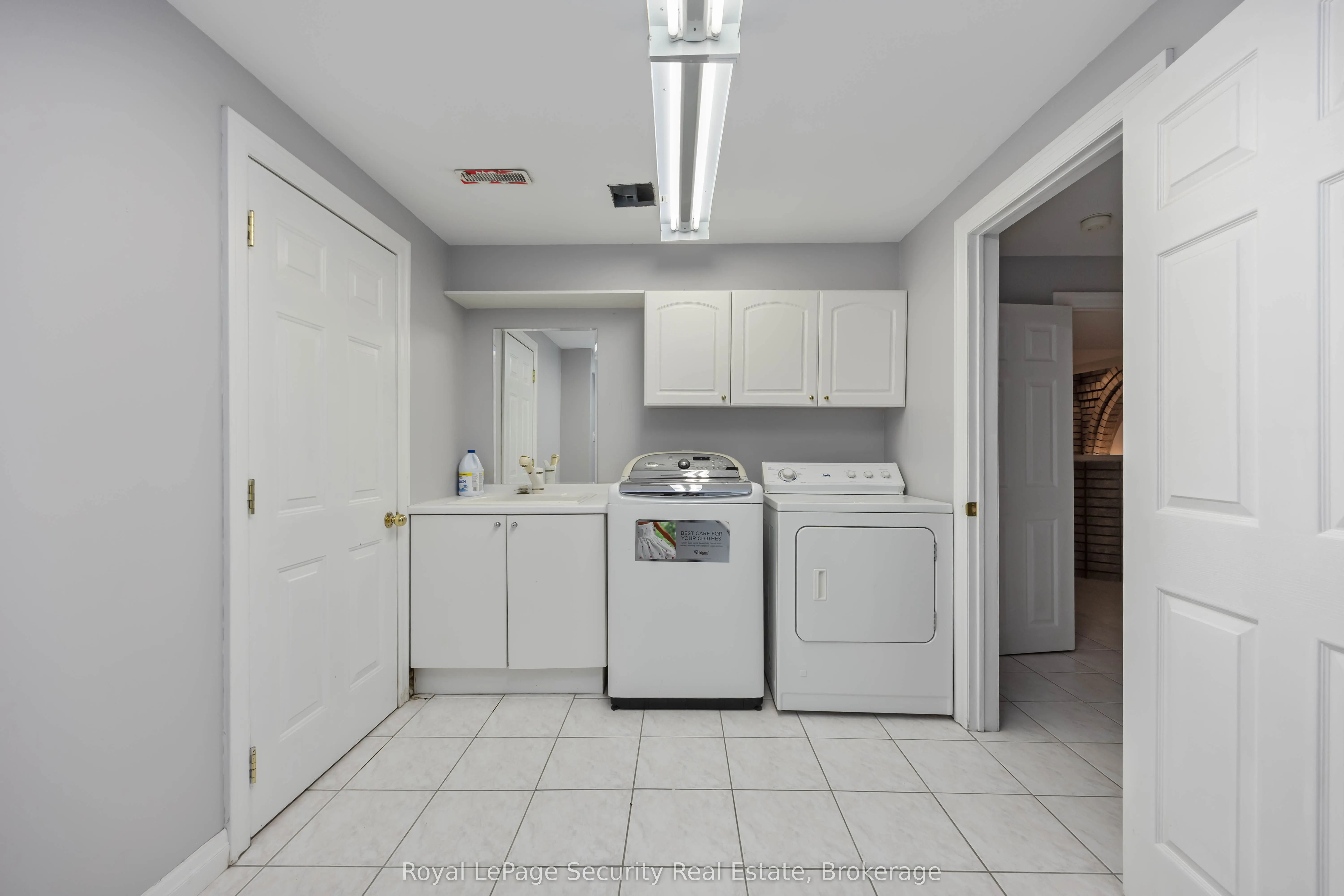 138 Elgin Mills Road W