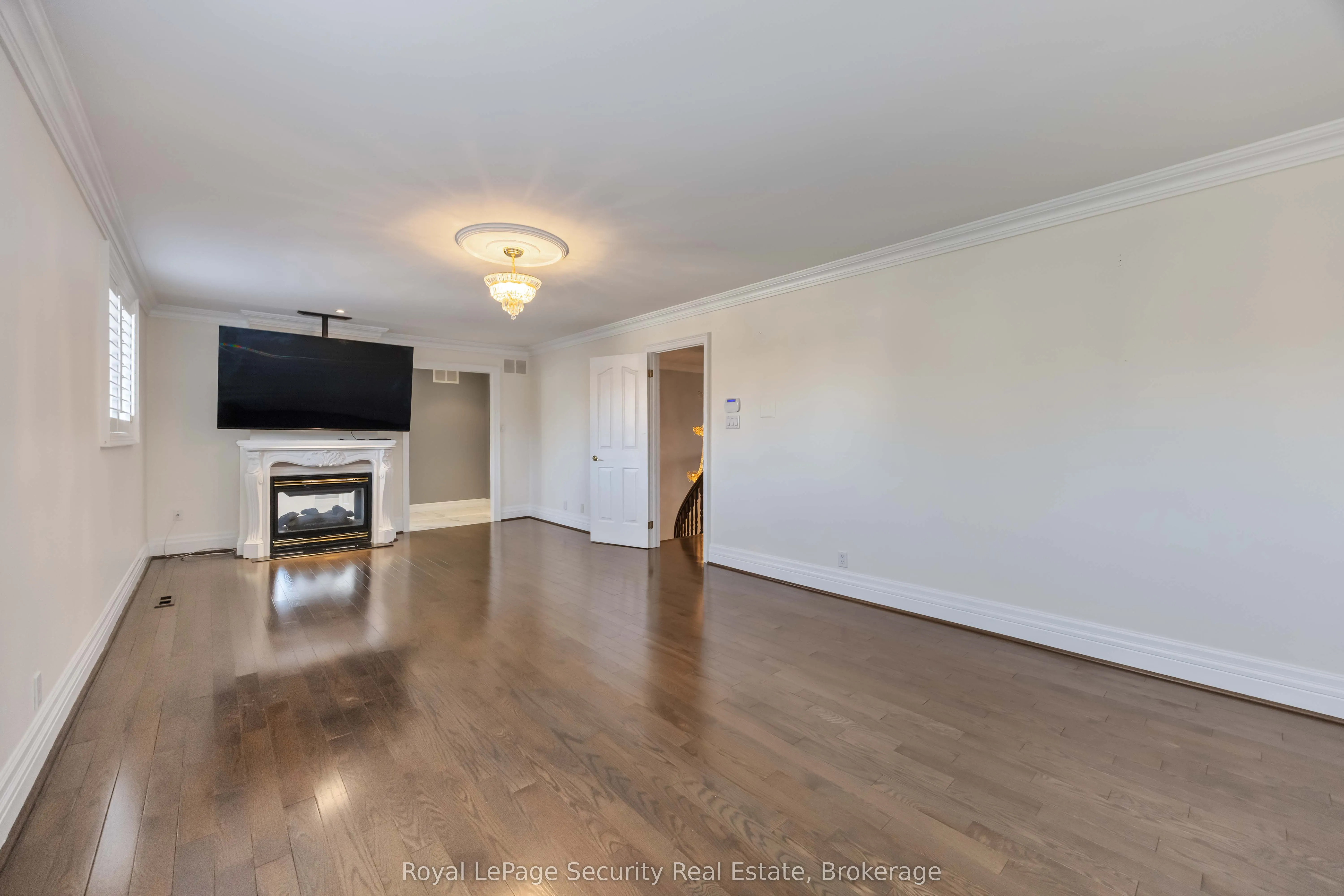 138 Elgin Mills Road W