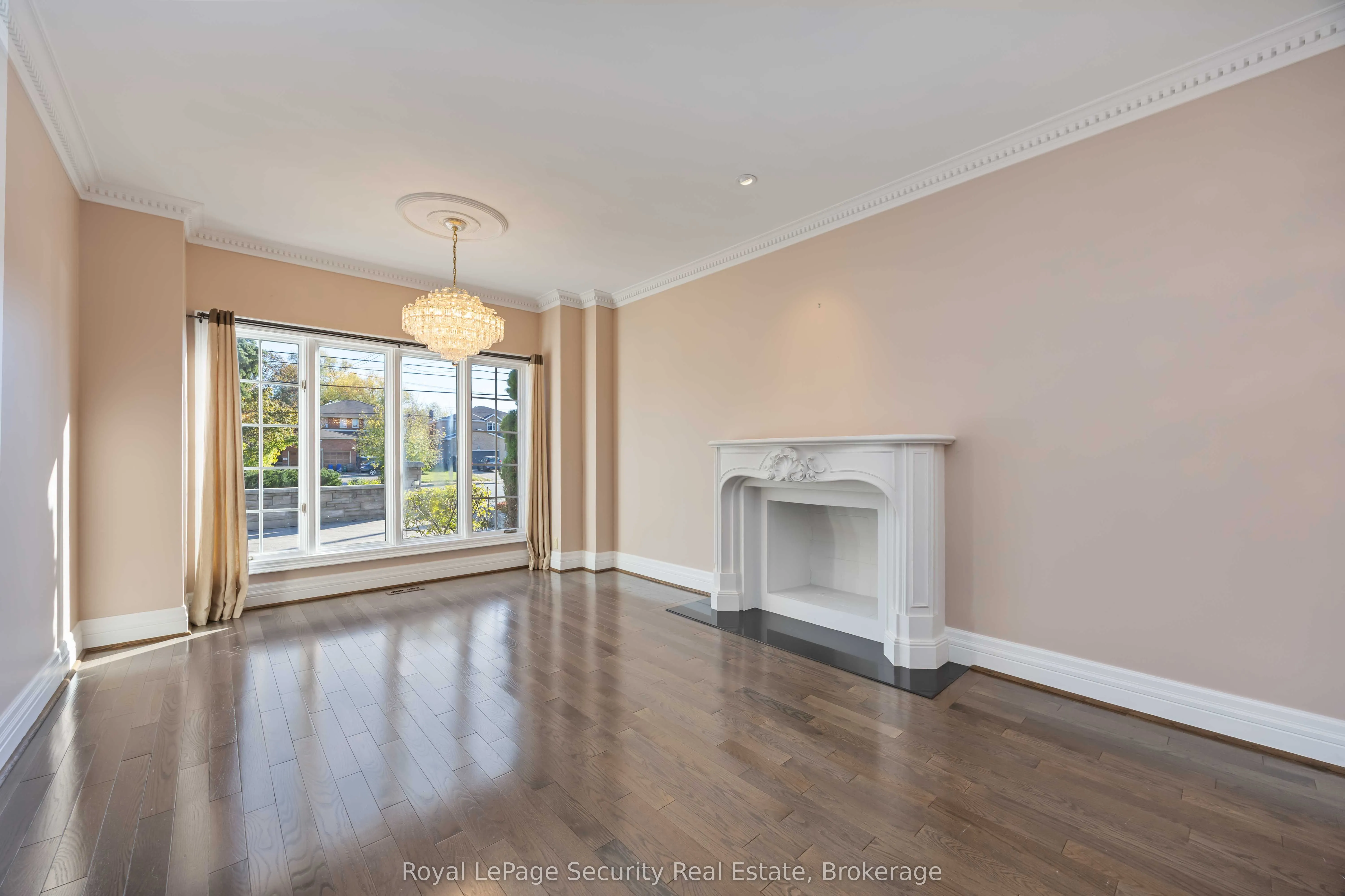 138 Elgin Mills Road W