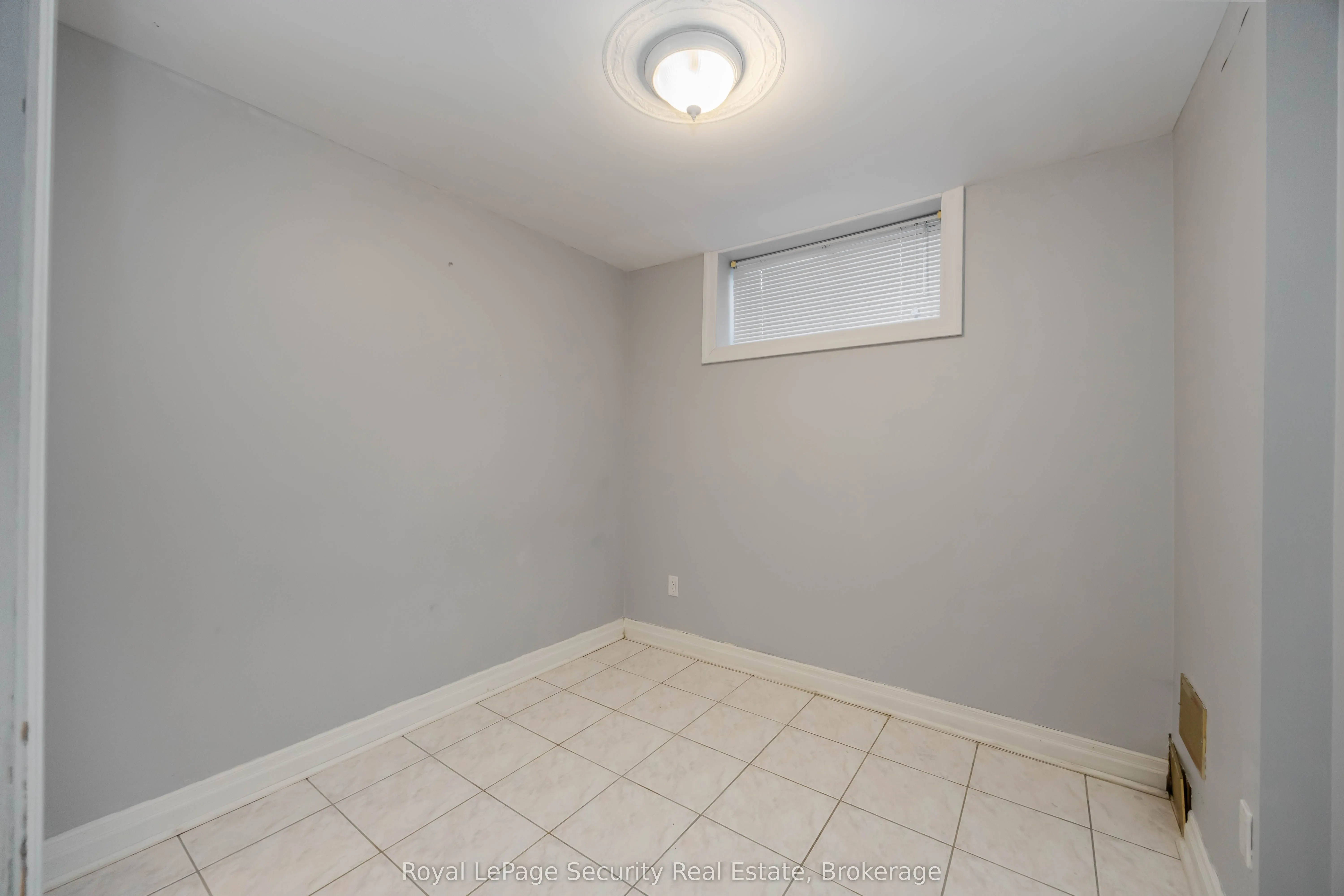 138 Elgin Mills Road W