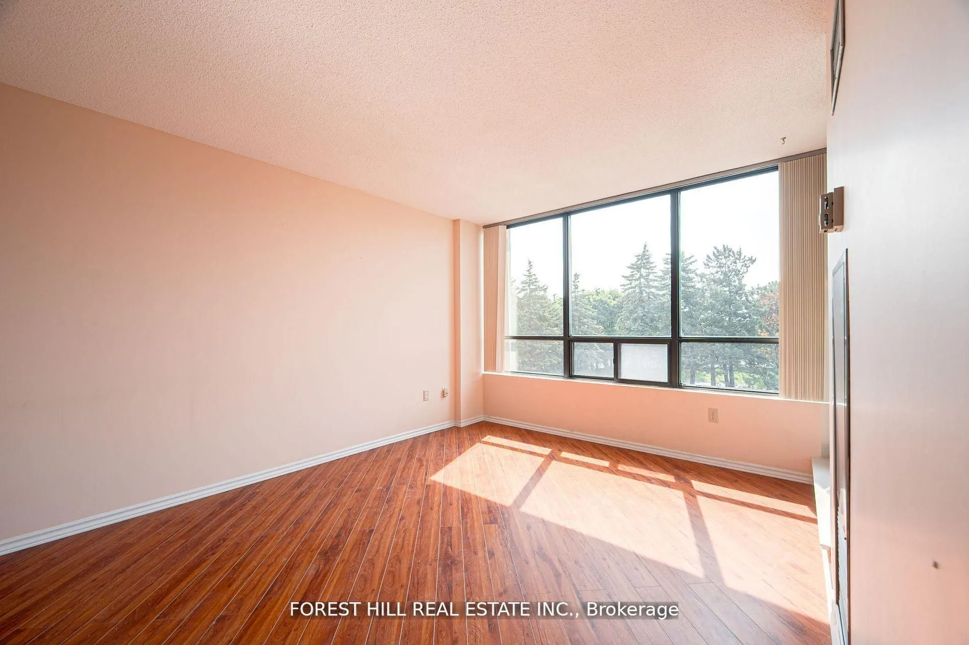 7440 Bathurst Street, #308