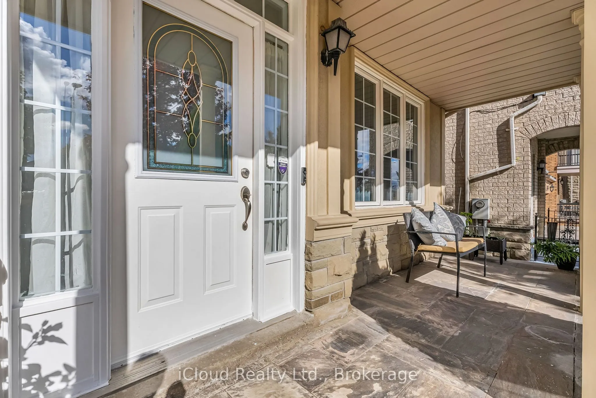 18 Daiseyfield Crescent