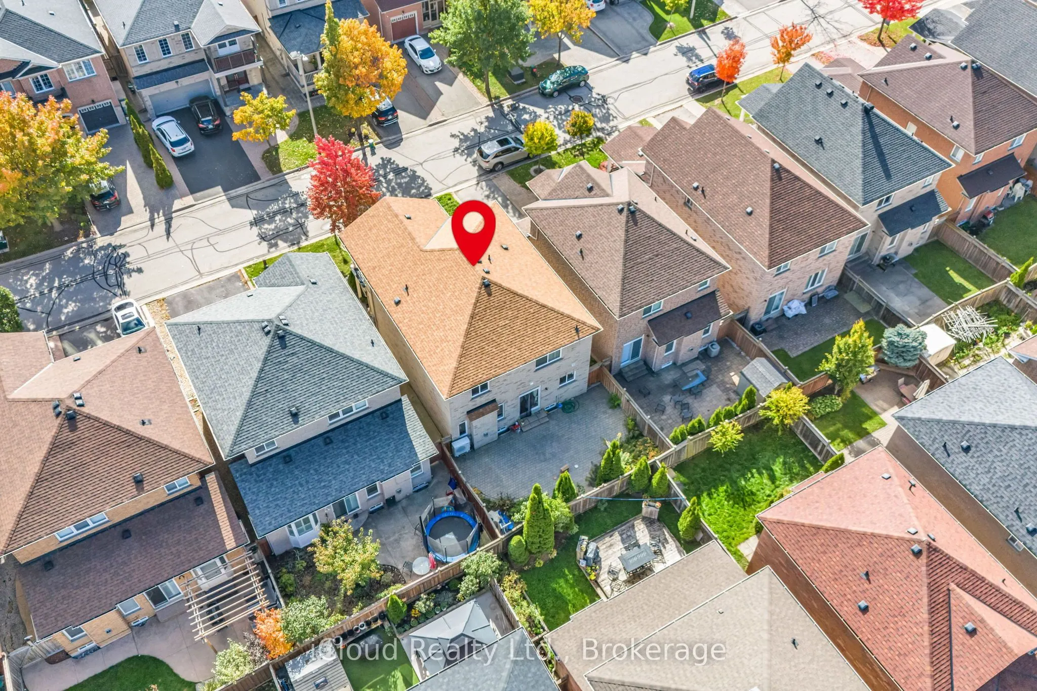 18 Daiseyfield Crescent