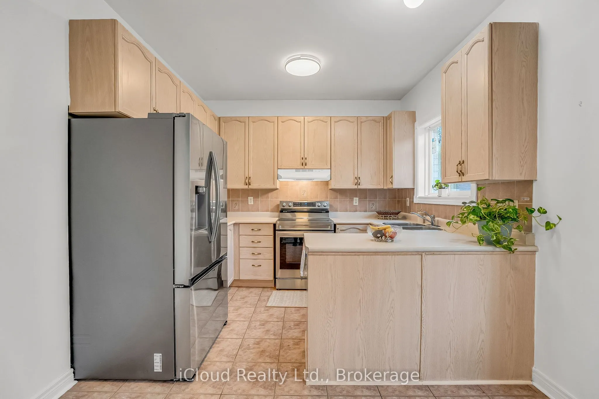 18 Daiseyfield Crescent