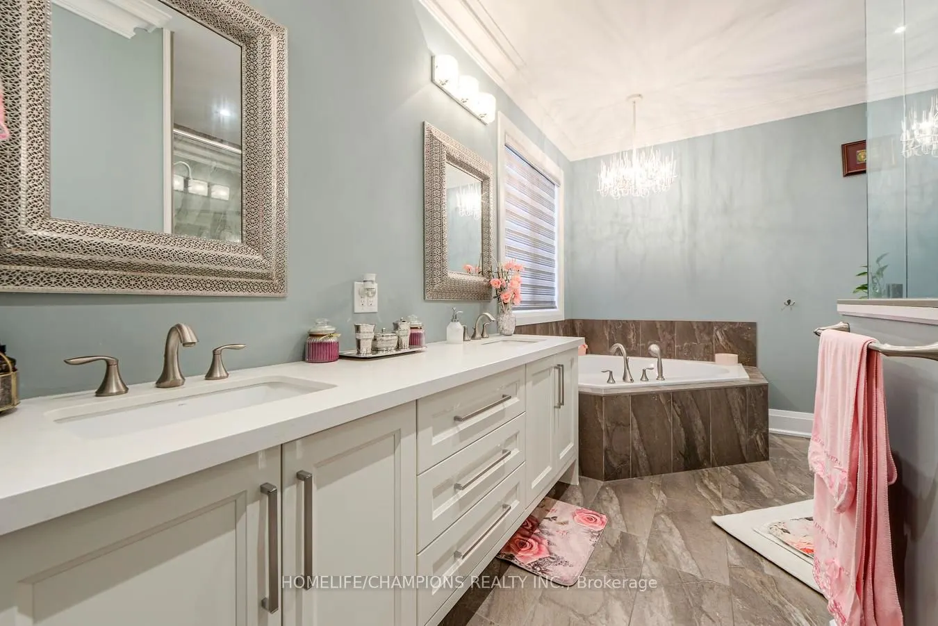 276 Sunnybrae Avenue