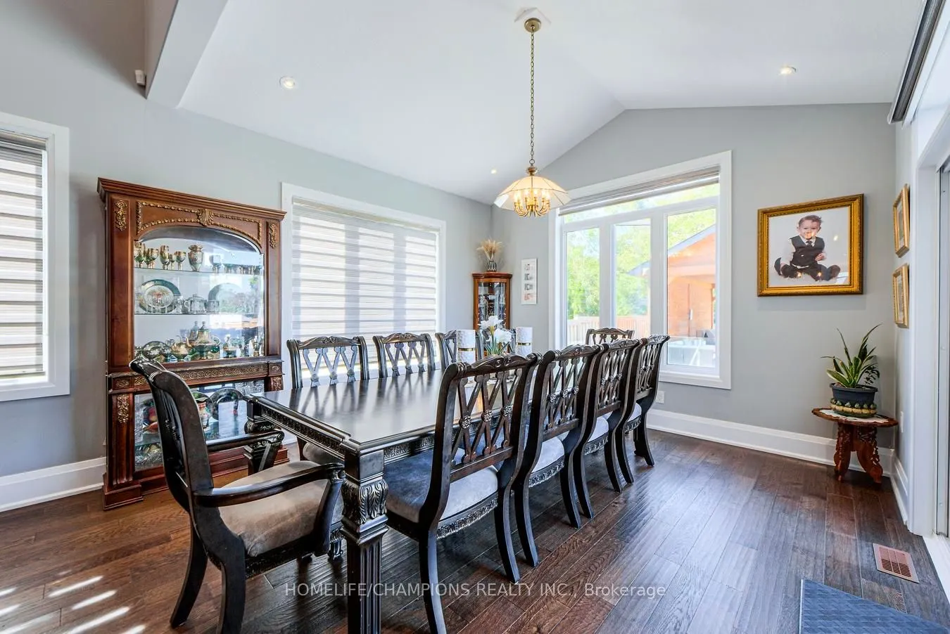 276 Sunnybrae Avenue