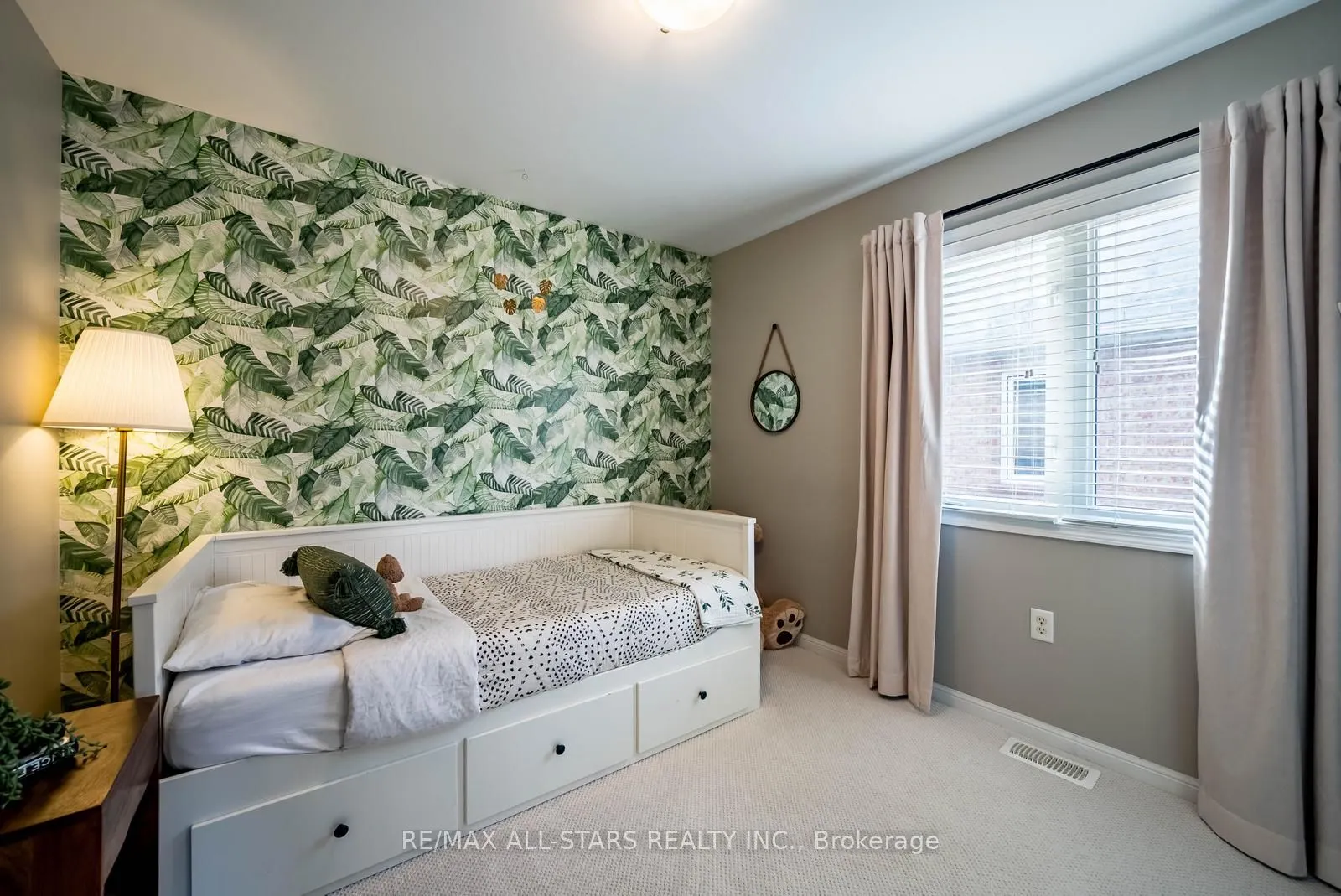 177 Dougherty Crescent