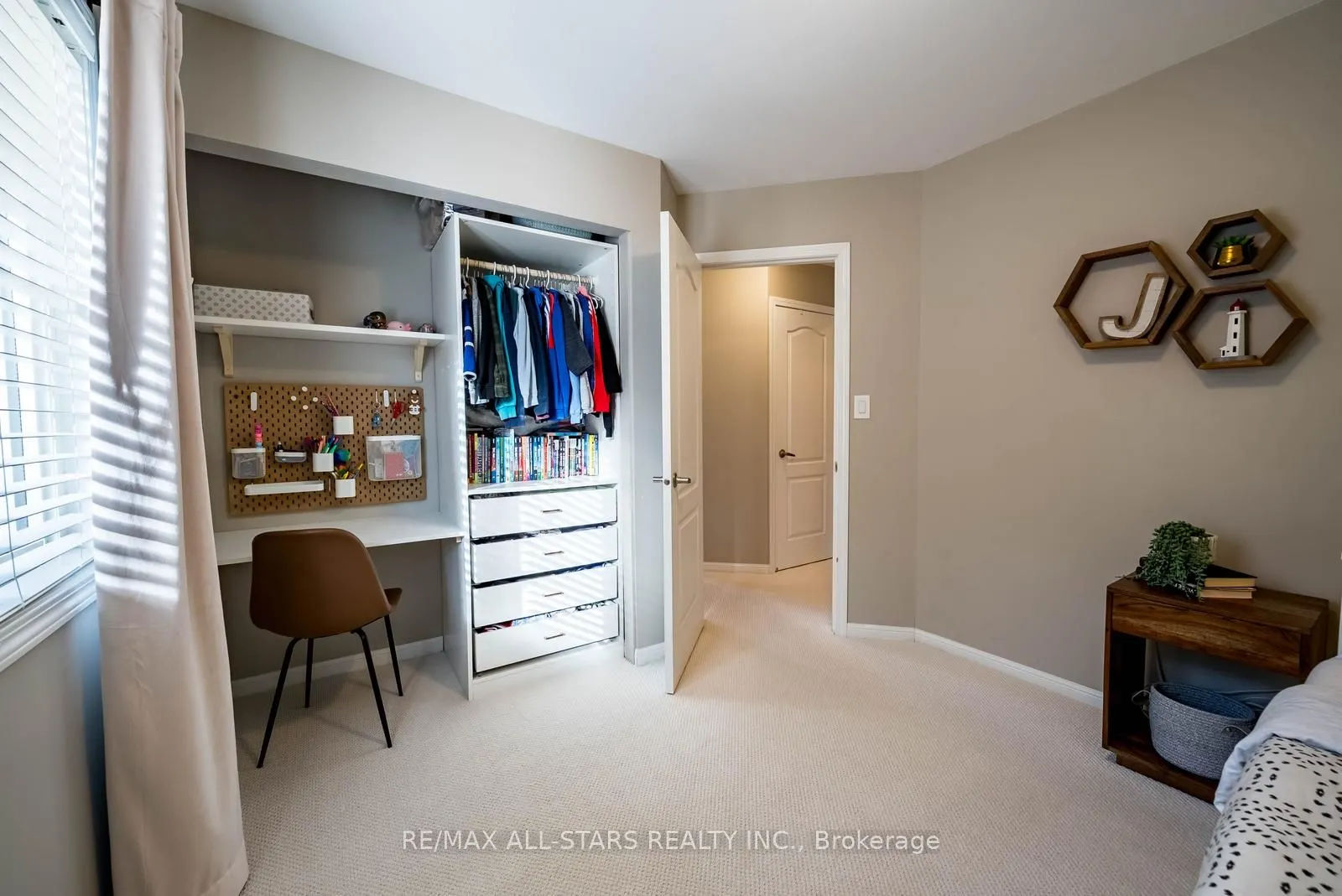 177 Dougherty Crescent