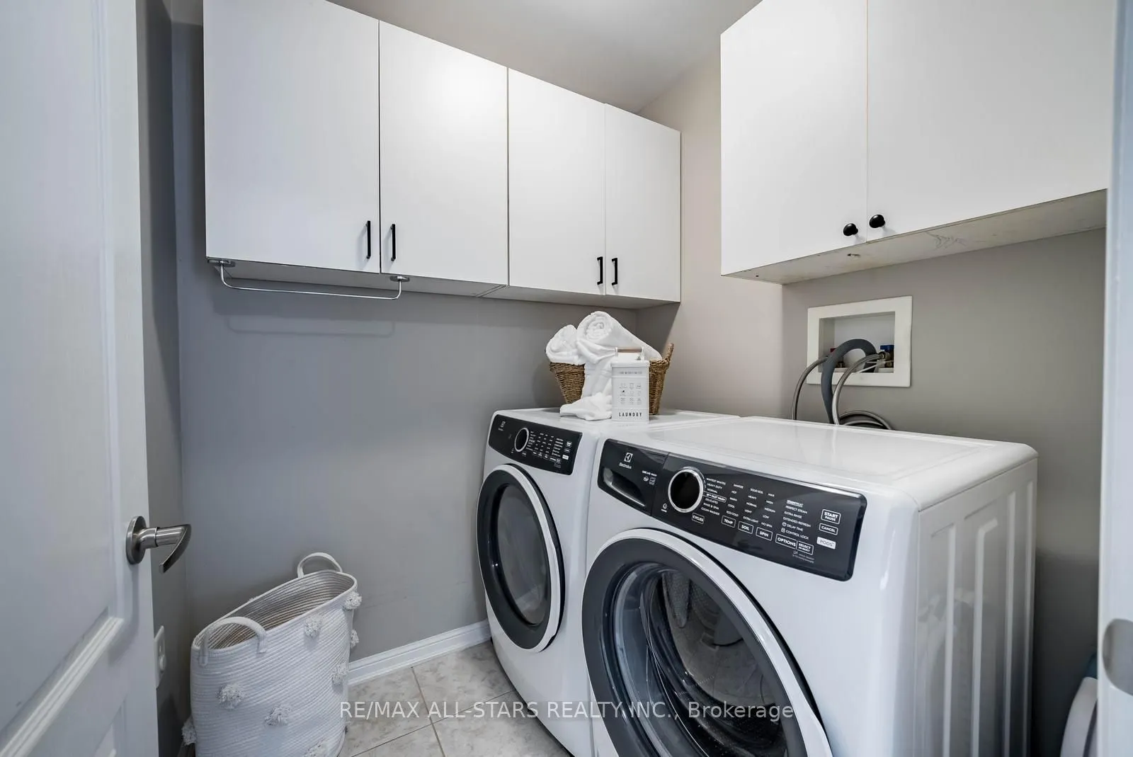 177 Dougherty Crescent