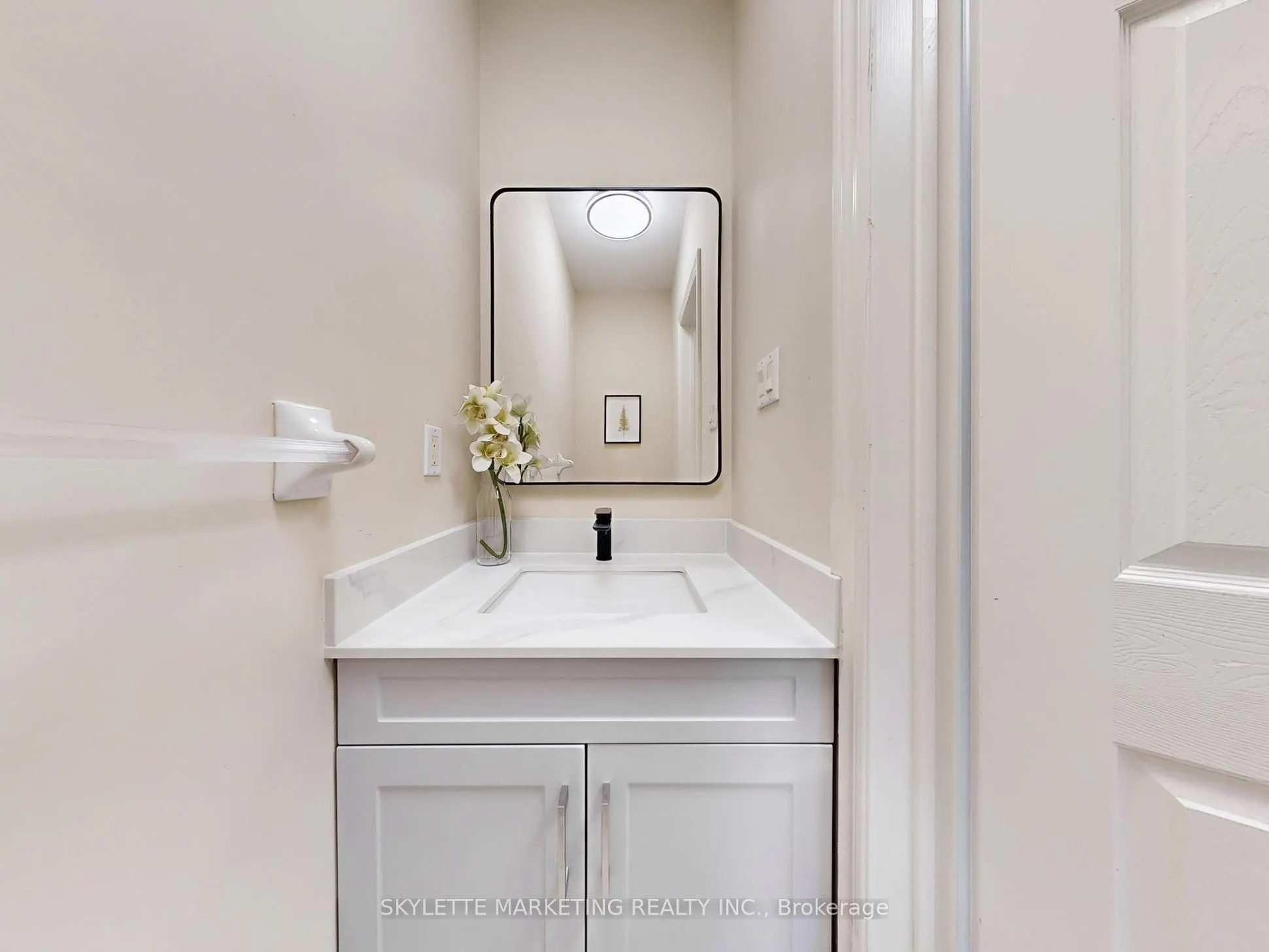 28 Garland Crescent S