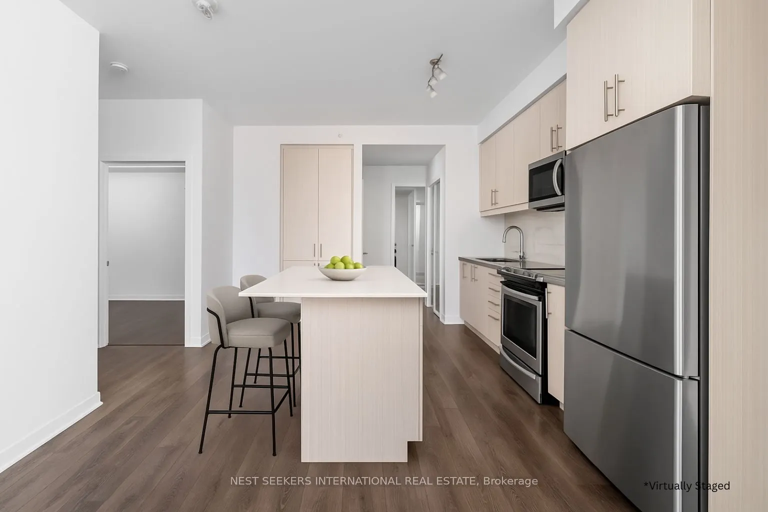 85 Oneida Crescent, #303