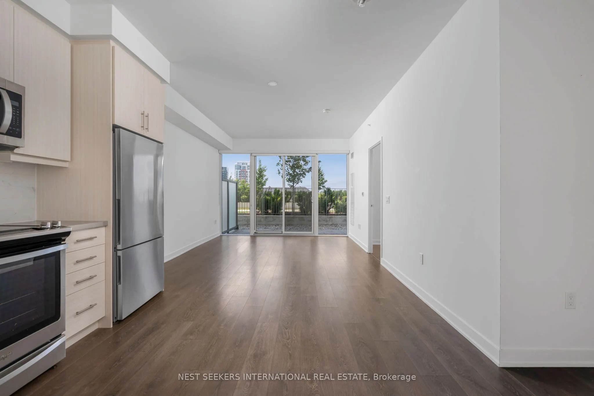 85 Oneida Crescent, #303