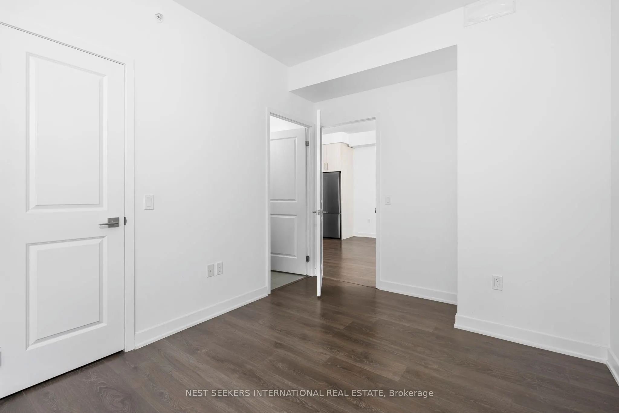 85 Oneida Crescent, #303