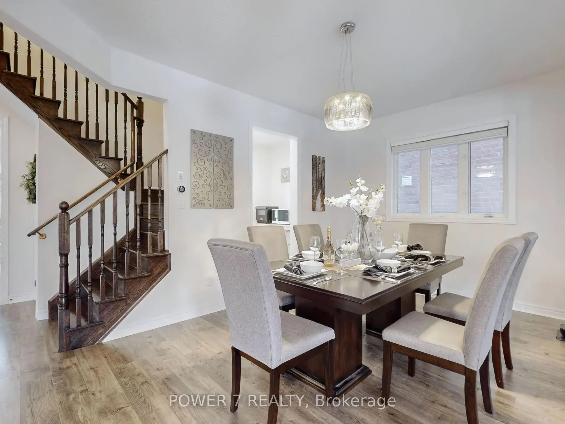 180 Woodspring Avenue