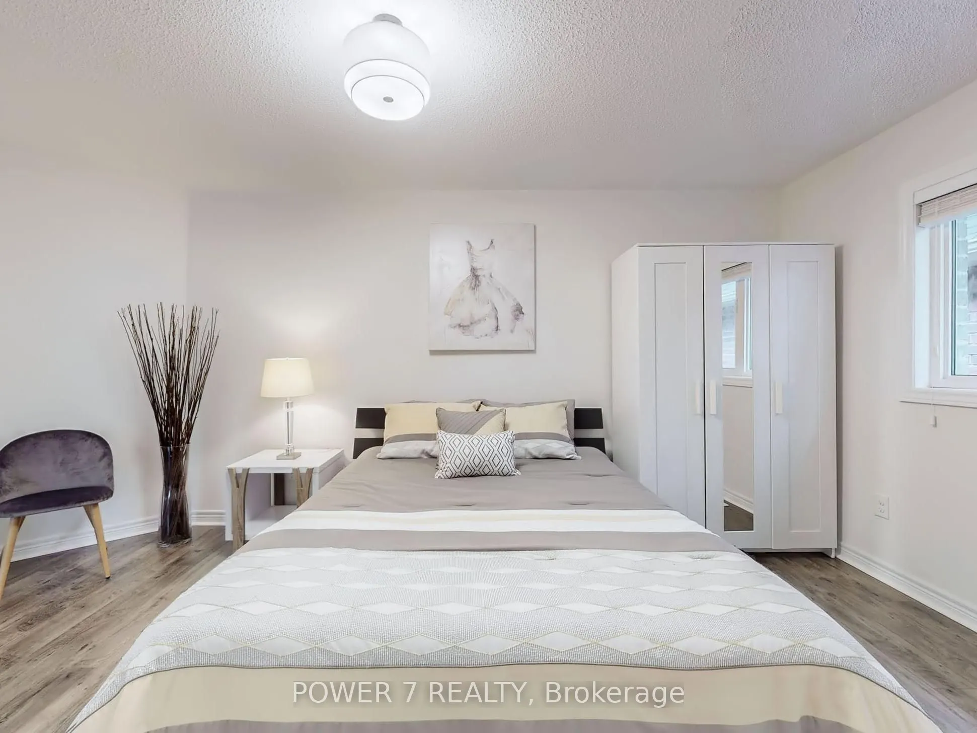 180 Woodspring Avenue