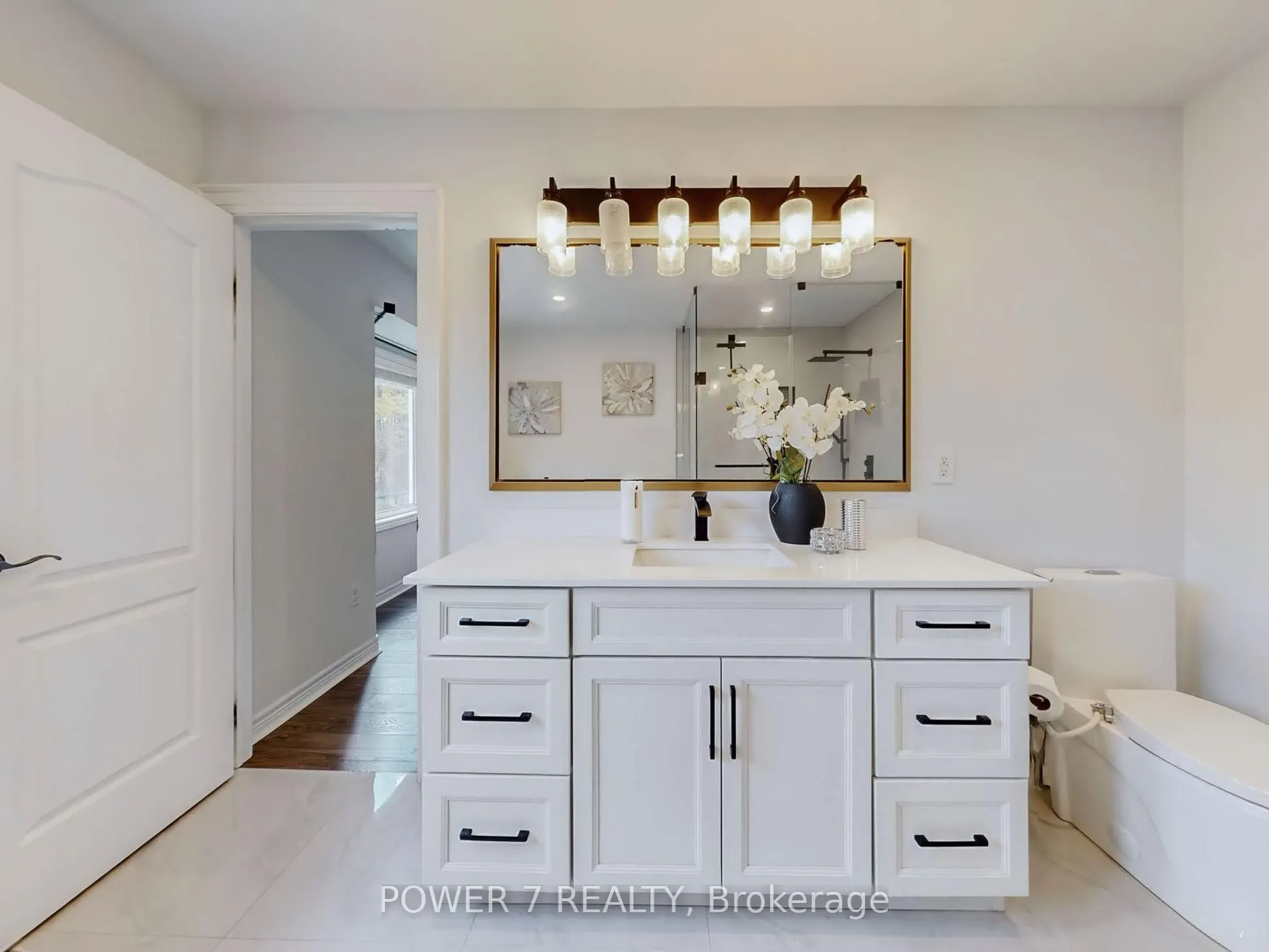 180 Woodspring Avenue