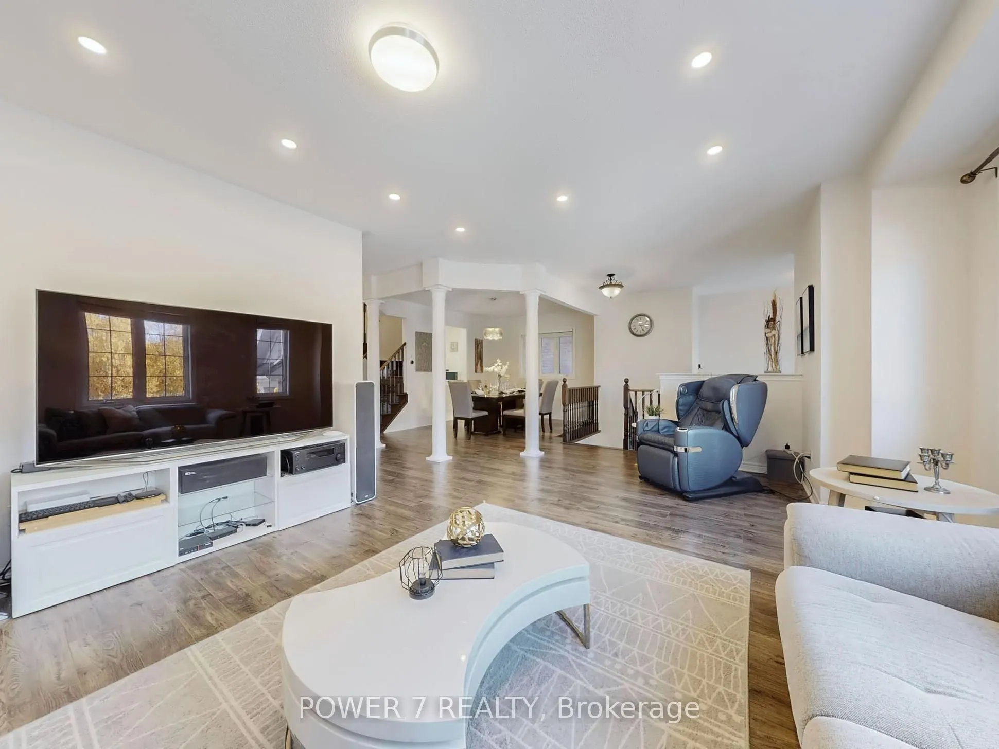 180 Woodspring Avenue