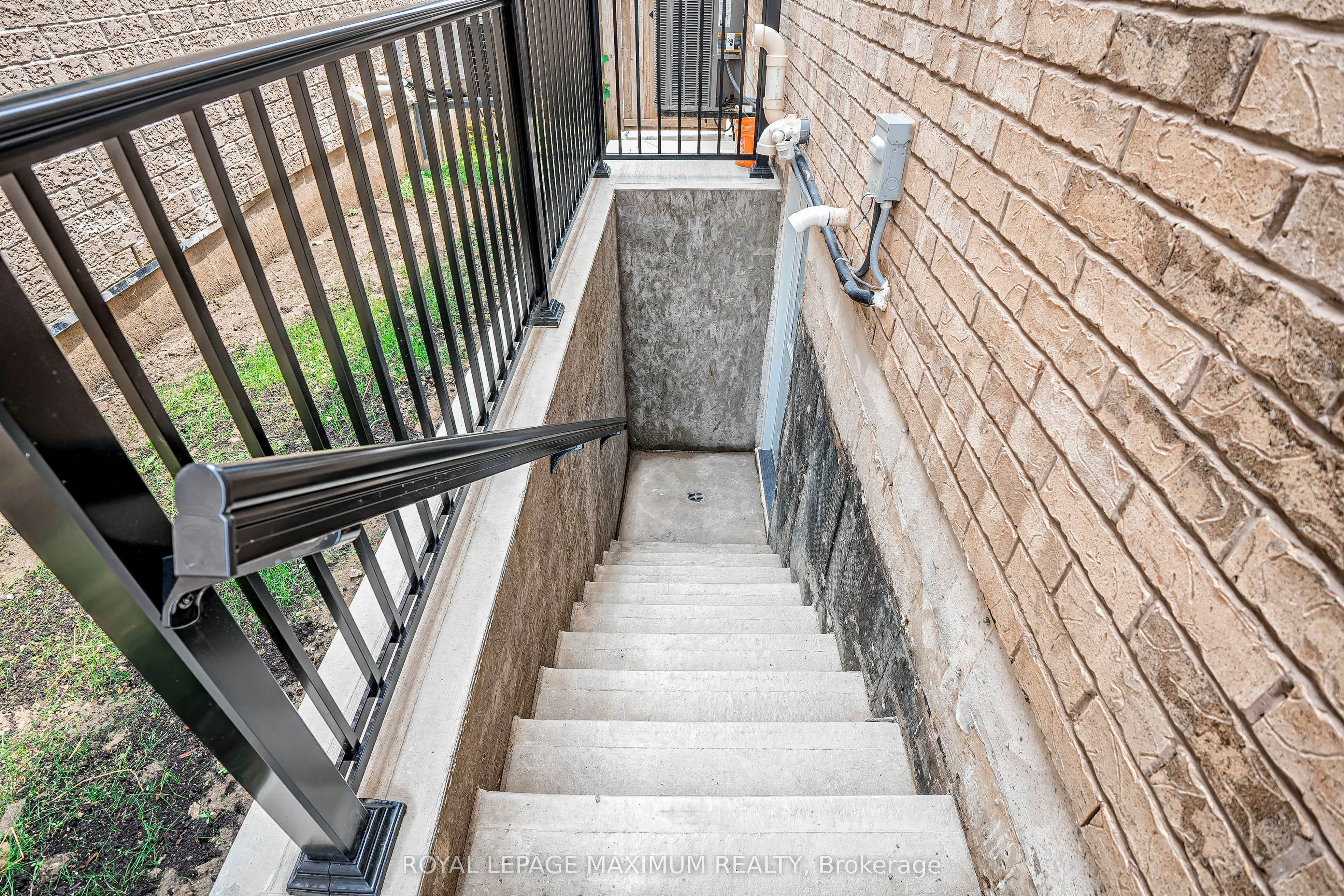 19 Corner Brook Crescent