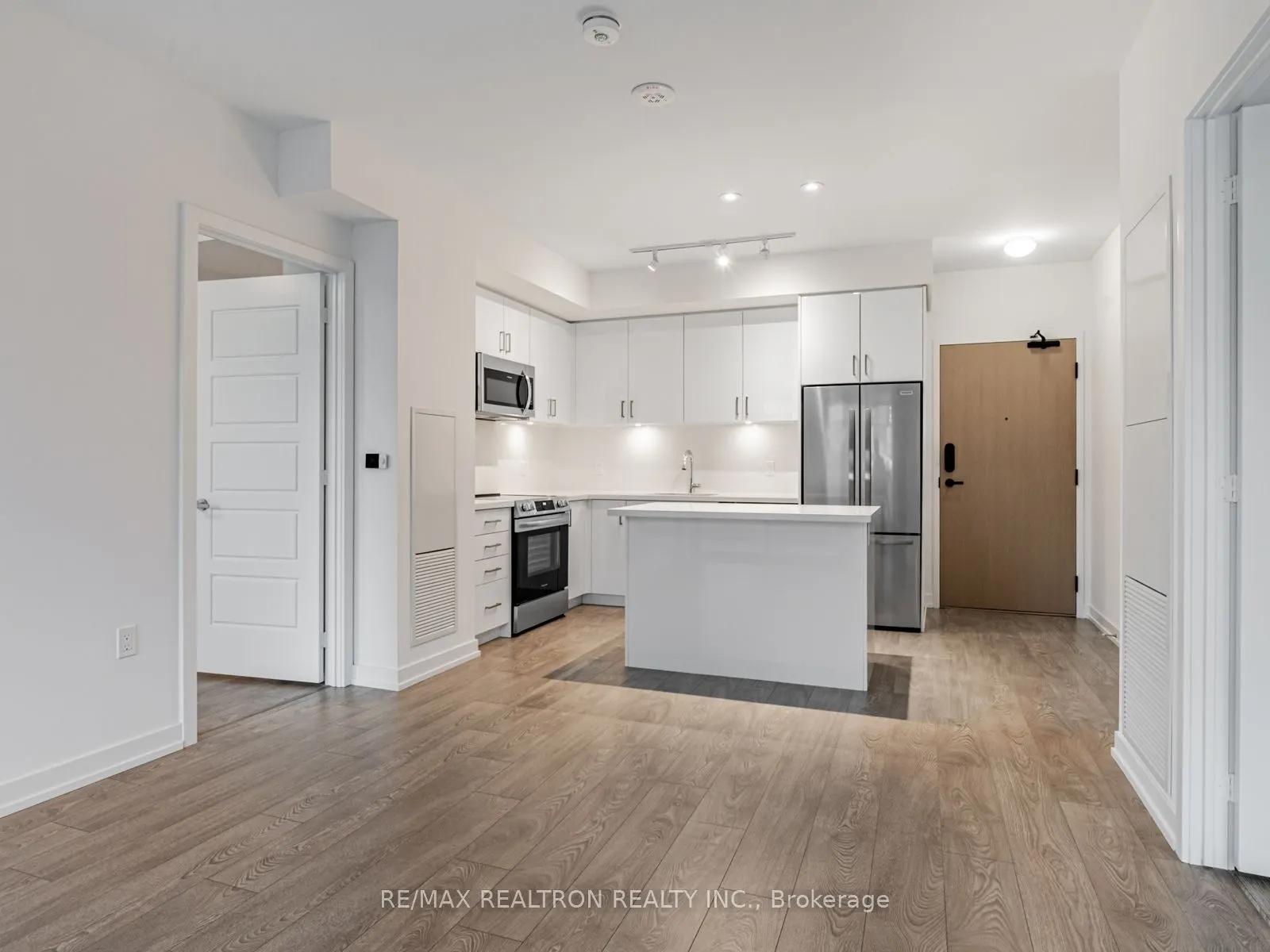 333 Sunseeker Avenue, #110