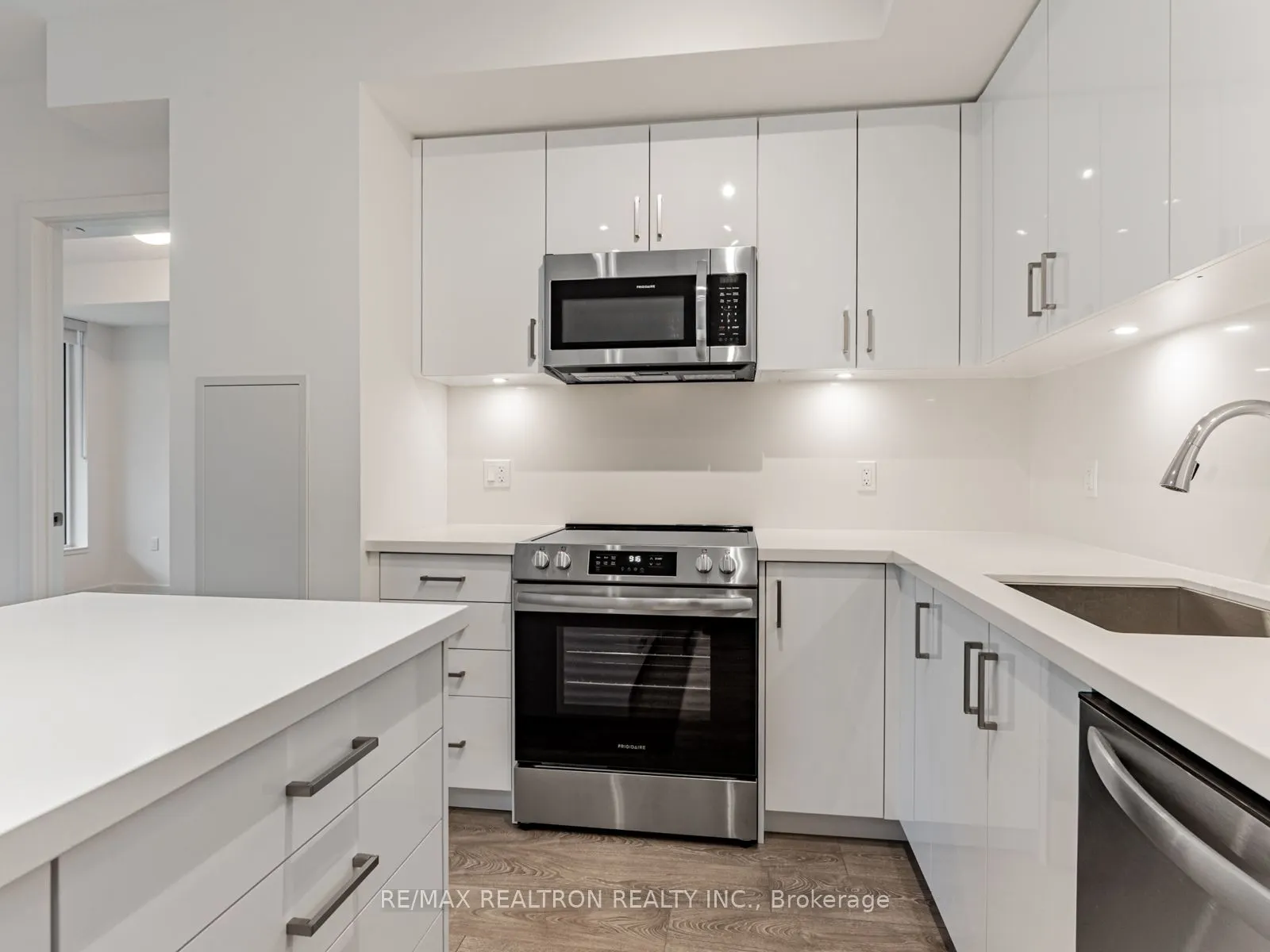 333 Sunseeker Avenue, #110