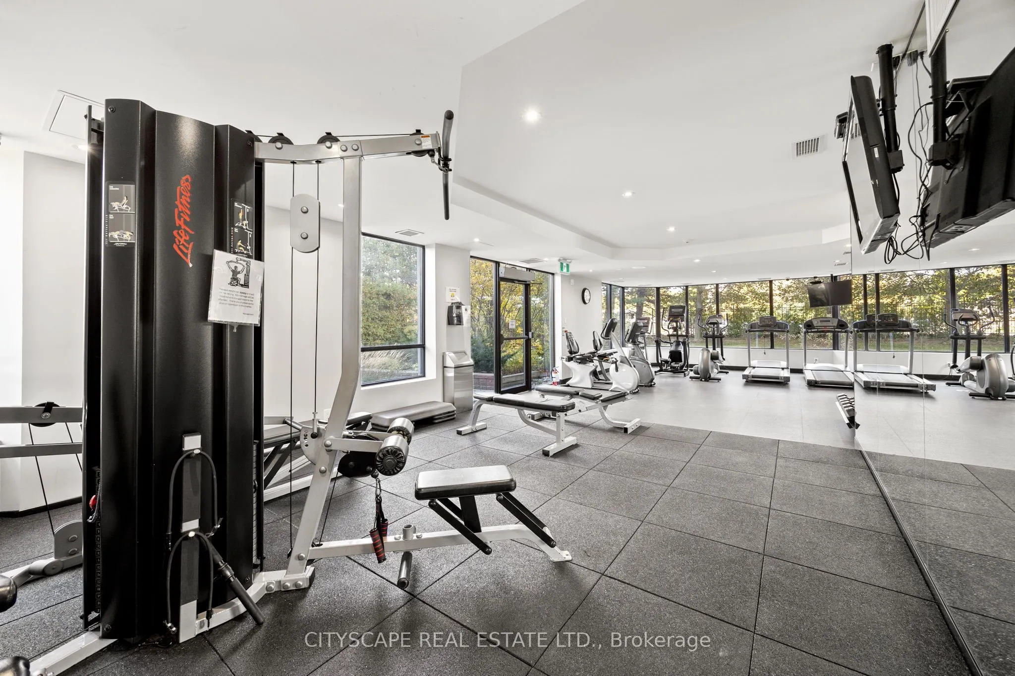 7460 Bathurst Street, #209