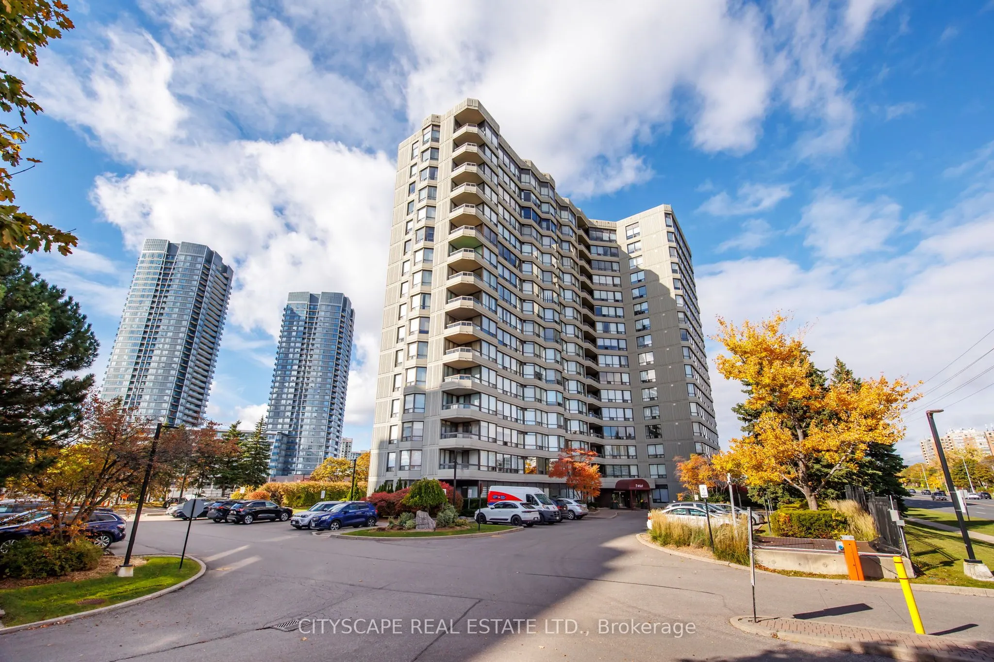 7460 Bathurst Street, #209