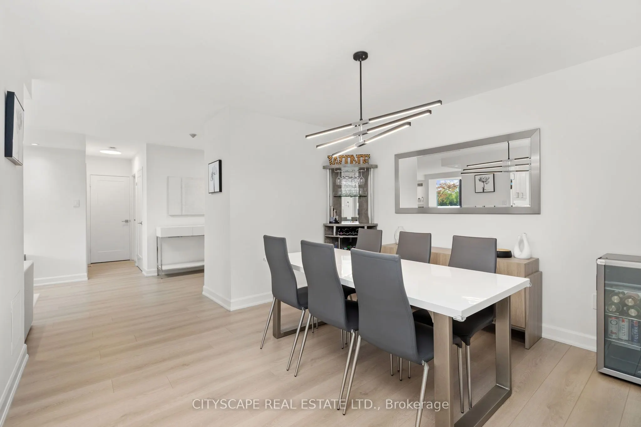 7460 Bathurst Street, #209