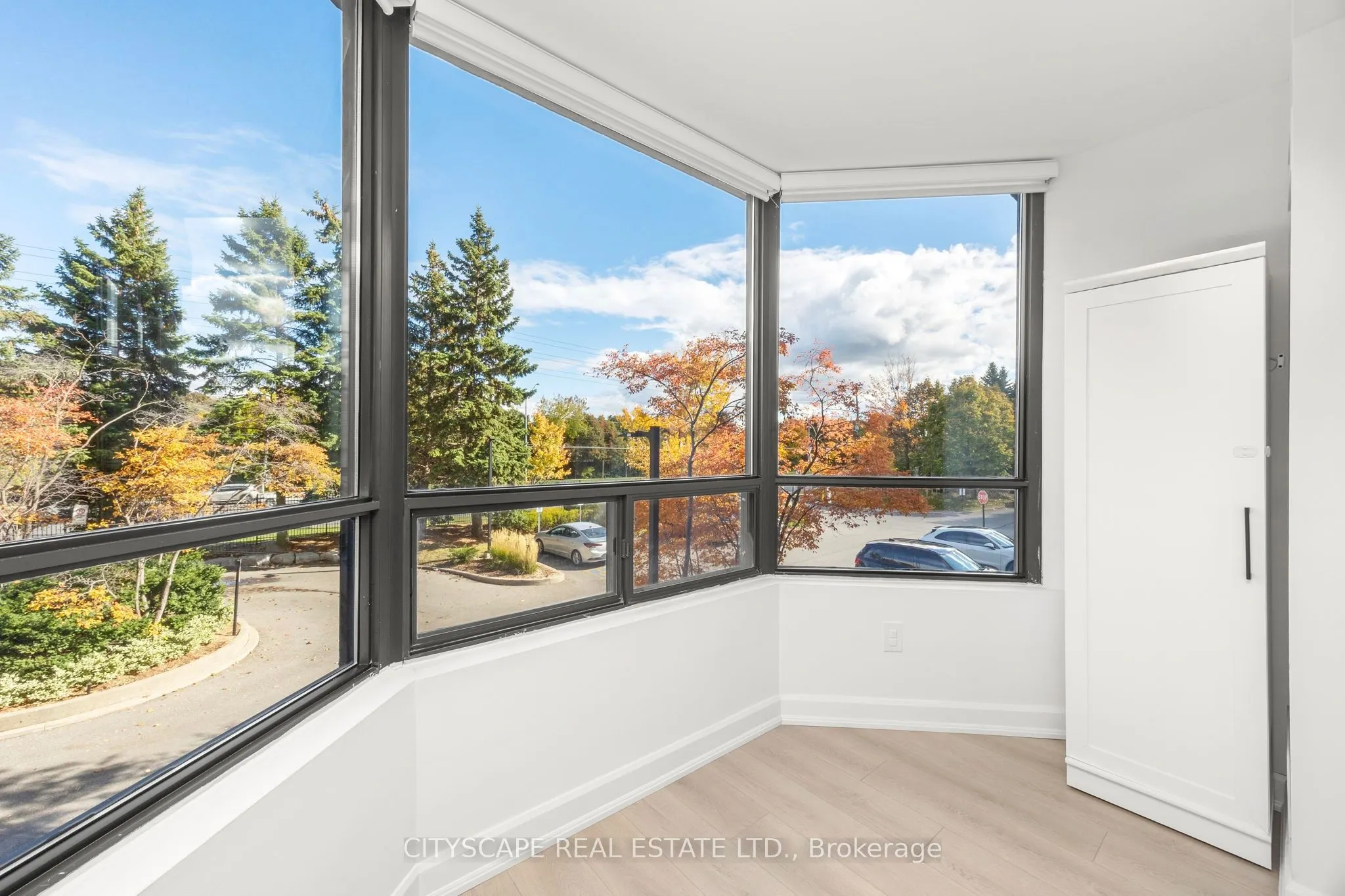 7460 Bathurst Street, #209