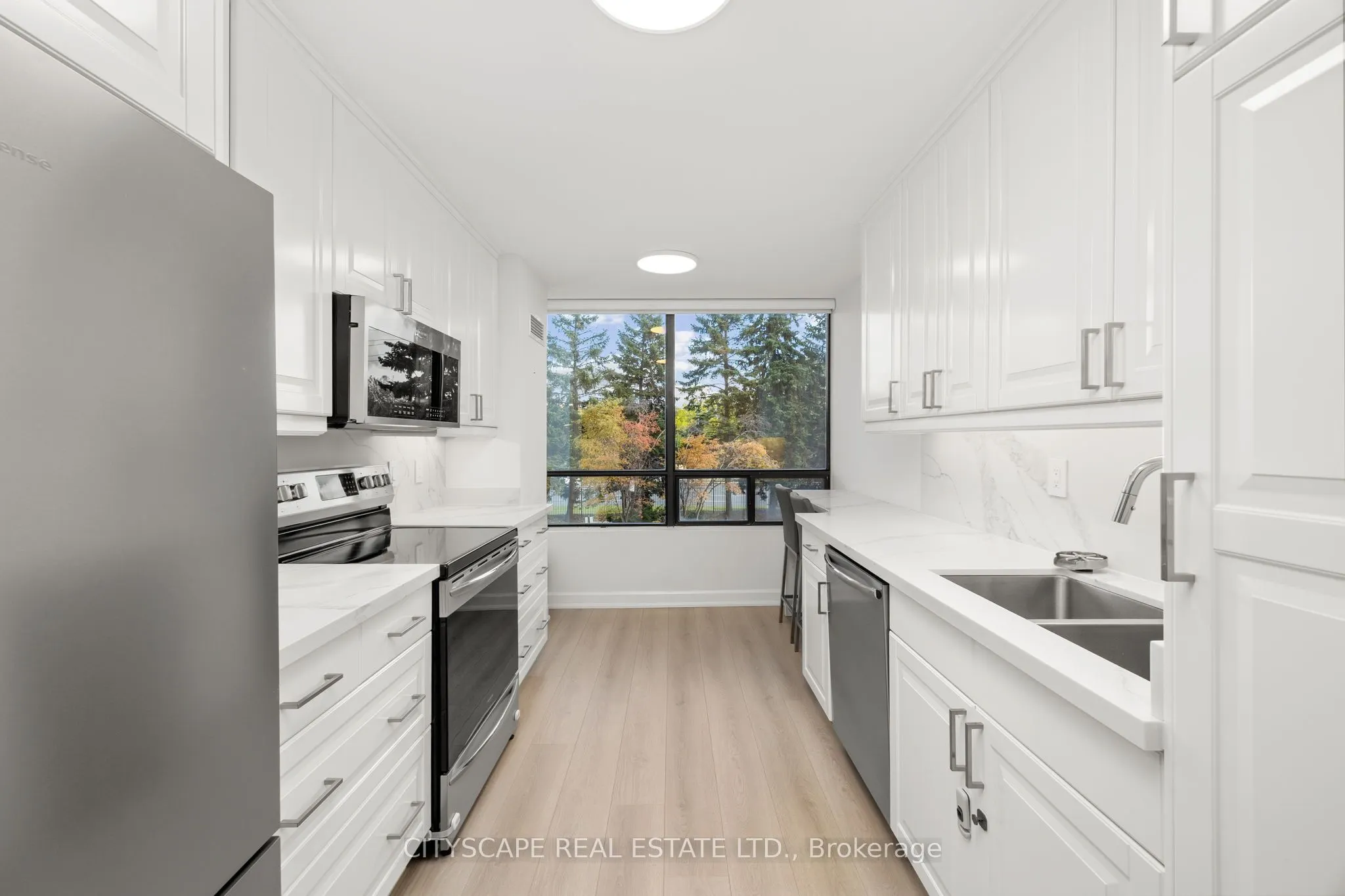 7460 Bathurst Street, #209