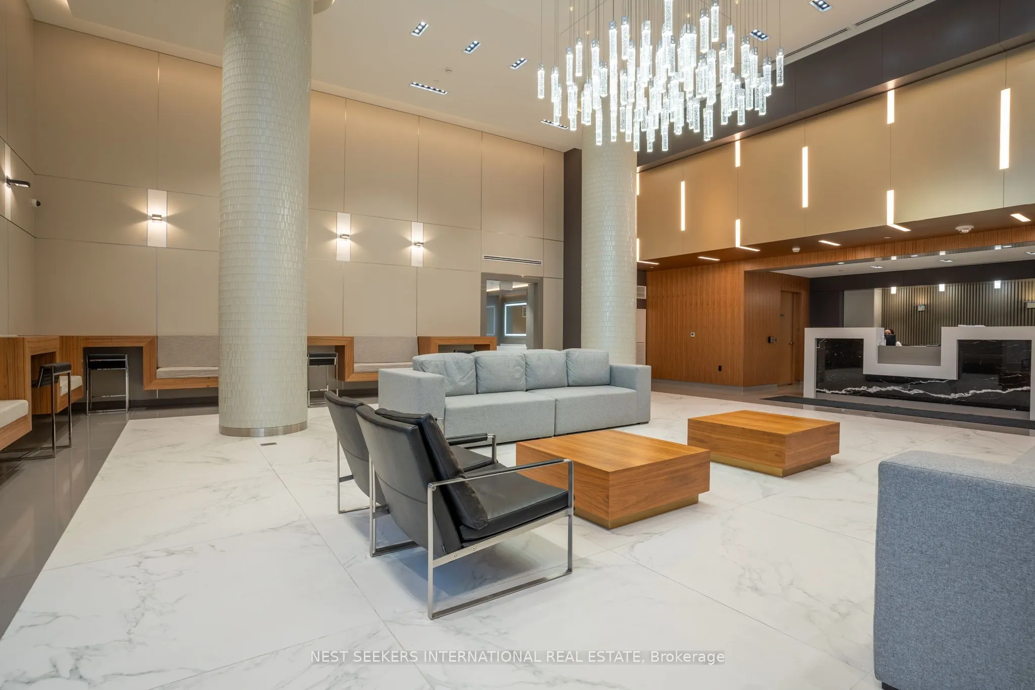 85 Oneida Crescent, #303