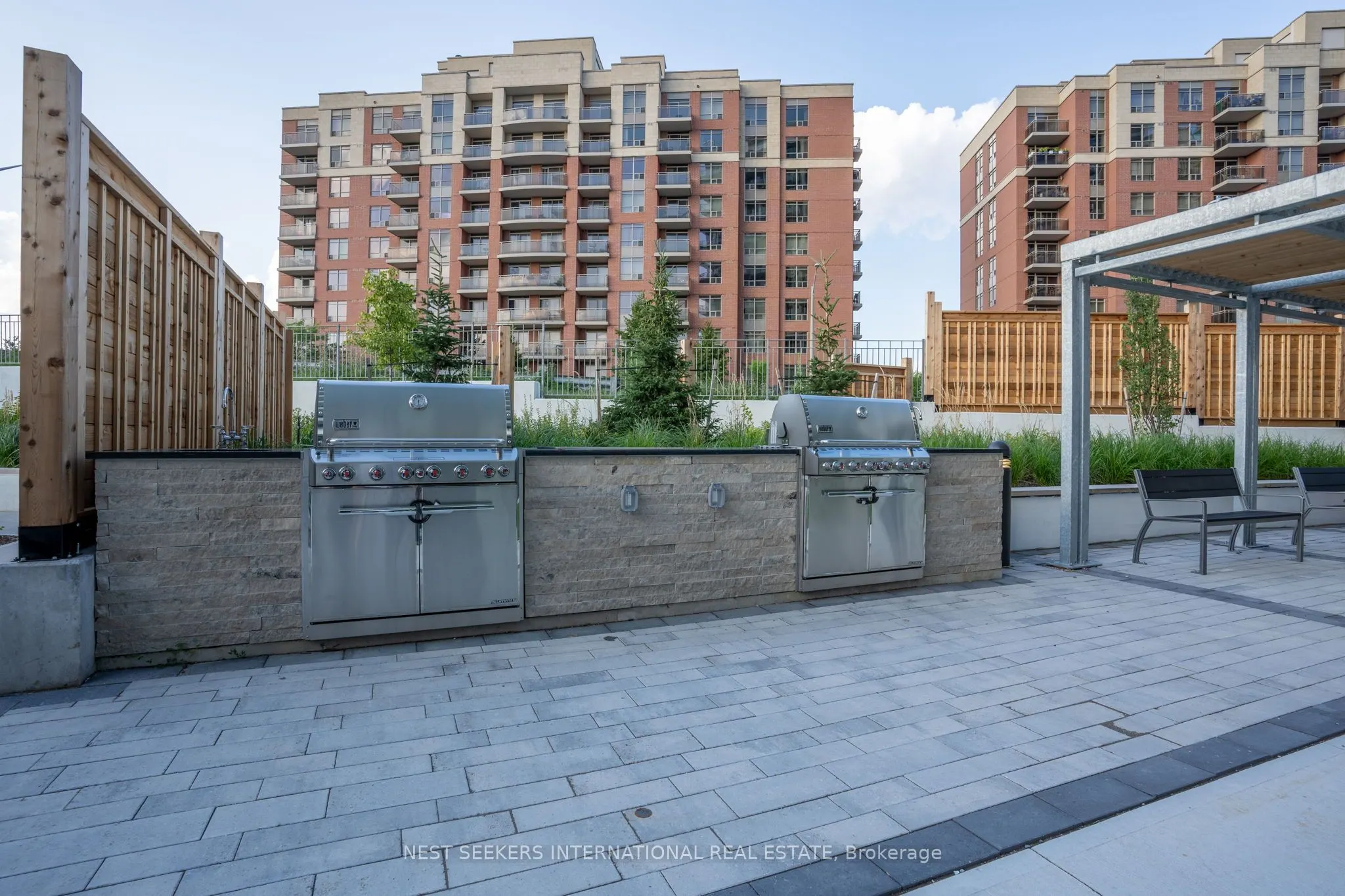 85 Oneida Crescent, #303