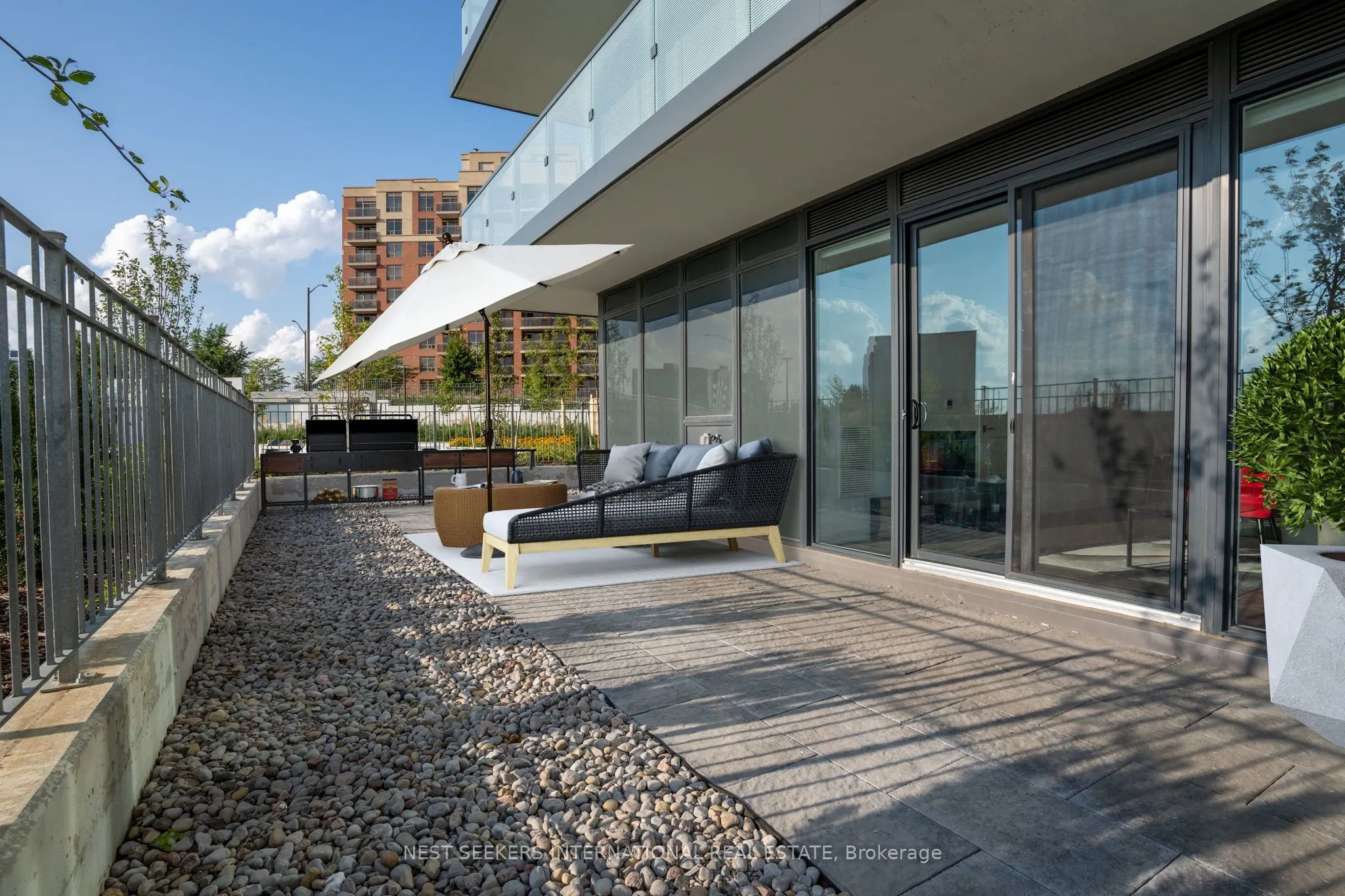 85 Oneida Crescent, #303