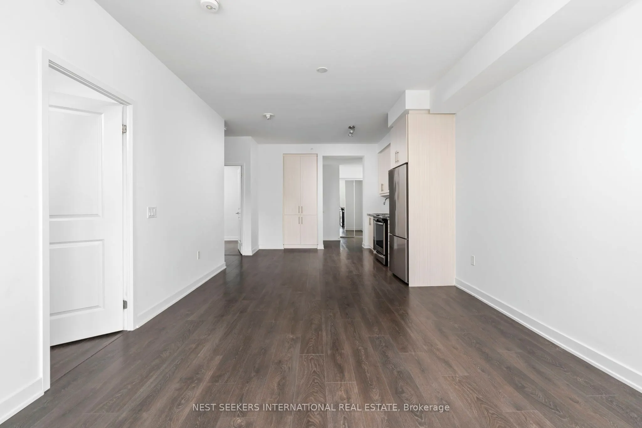 85 Oneida Crescent, #303