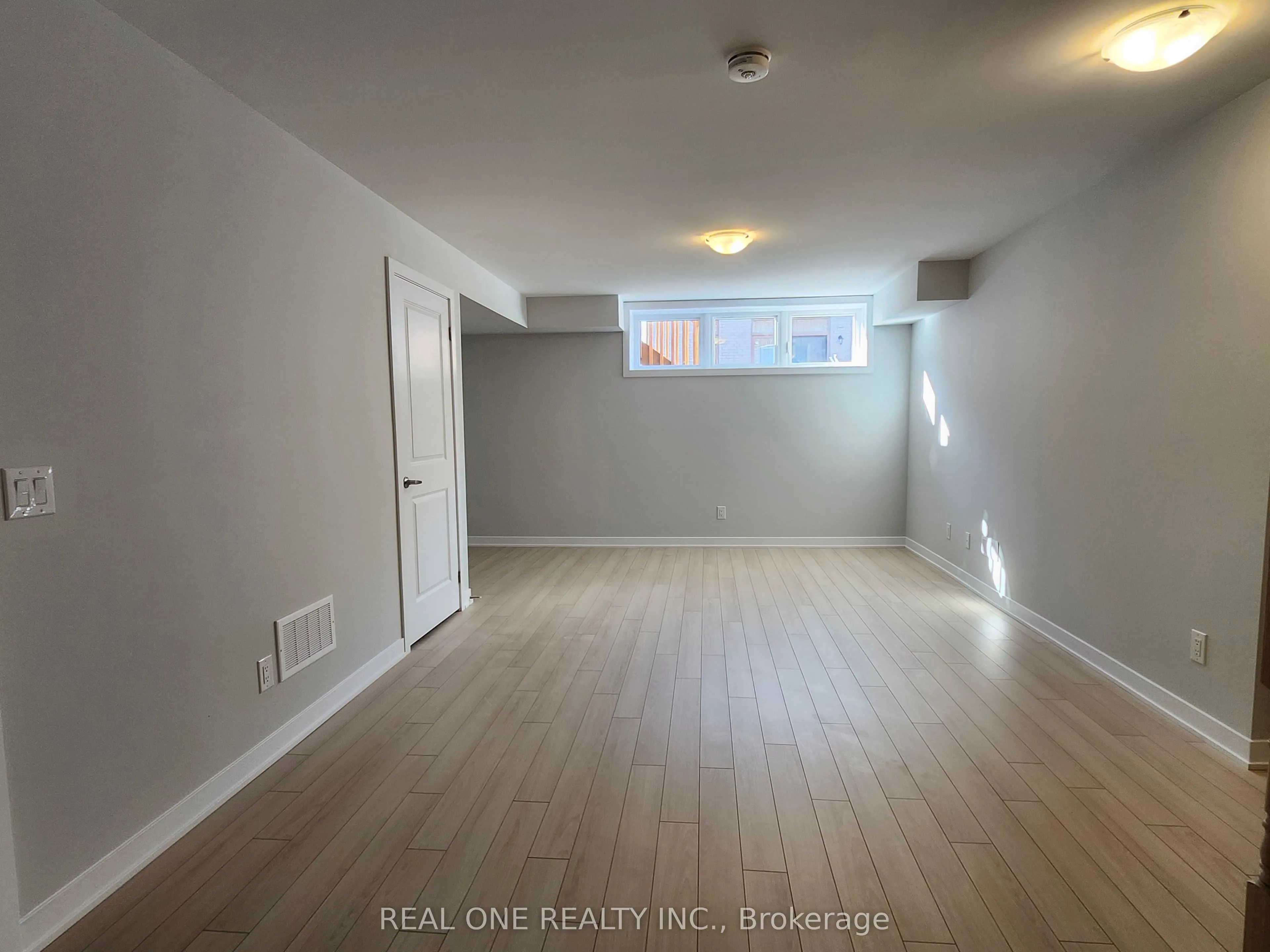 14 Freeman Williams Street