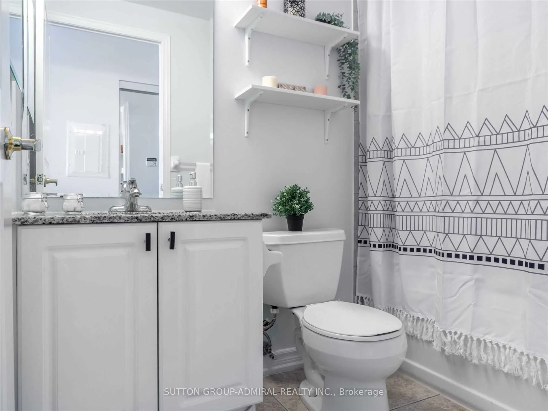 9225 Jane Street, #1117