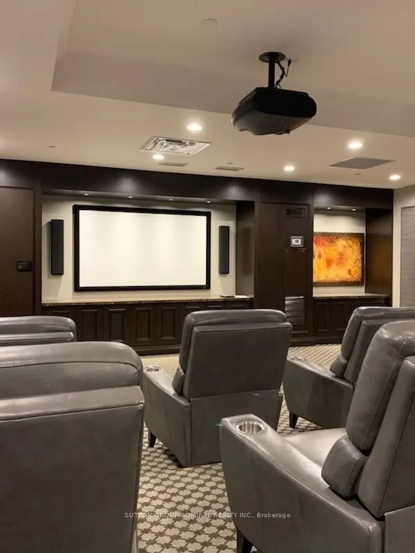 9225 Jane Street, #1117