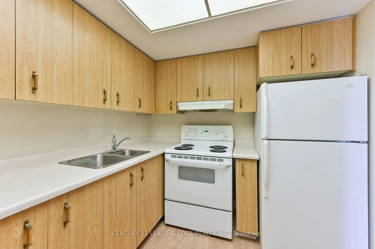 100 Anna Russell Way, #PH2