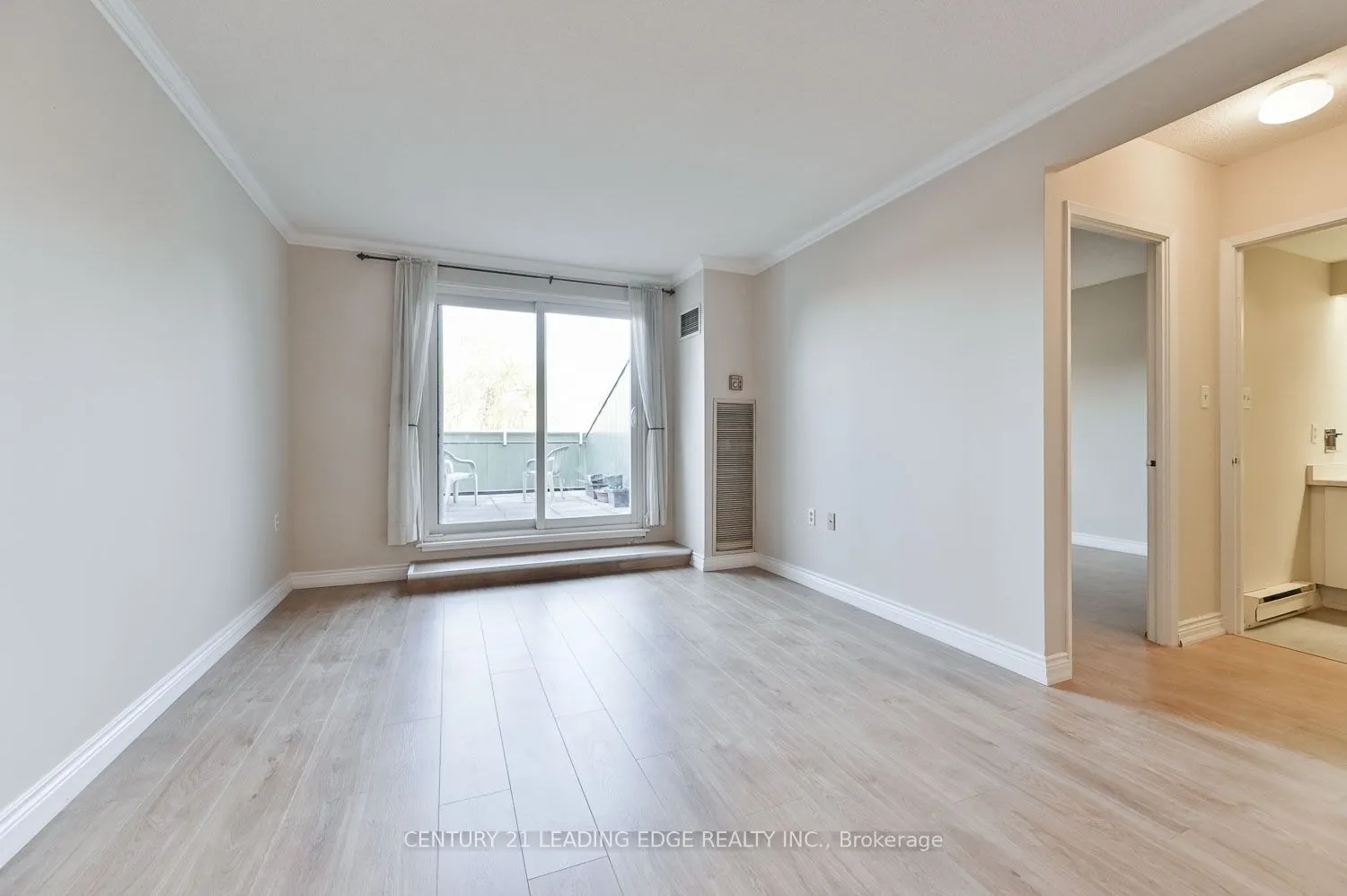 100 Anna Russell Way, #PH2