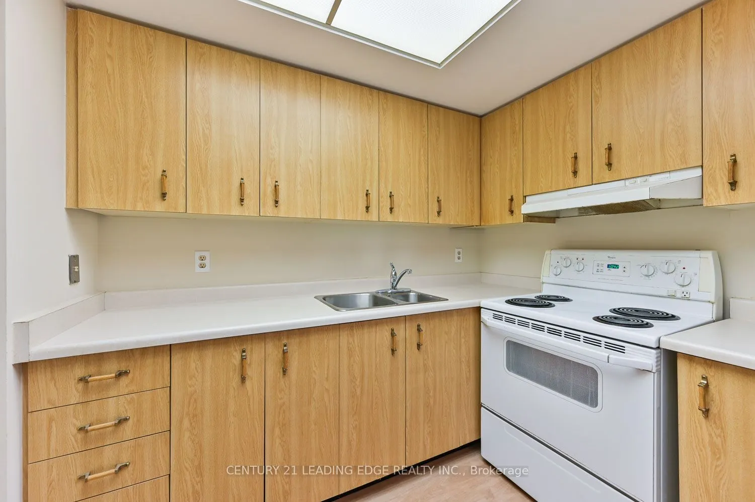 100 Anna Russell Way, #PH2