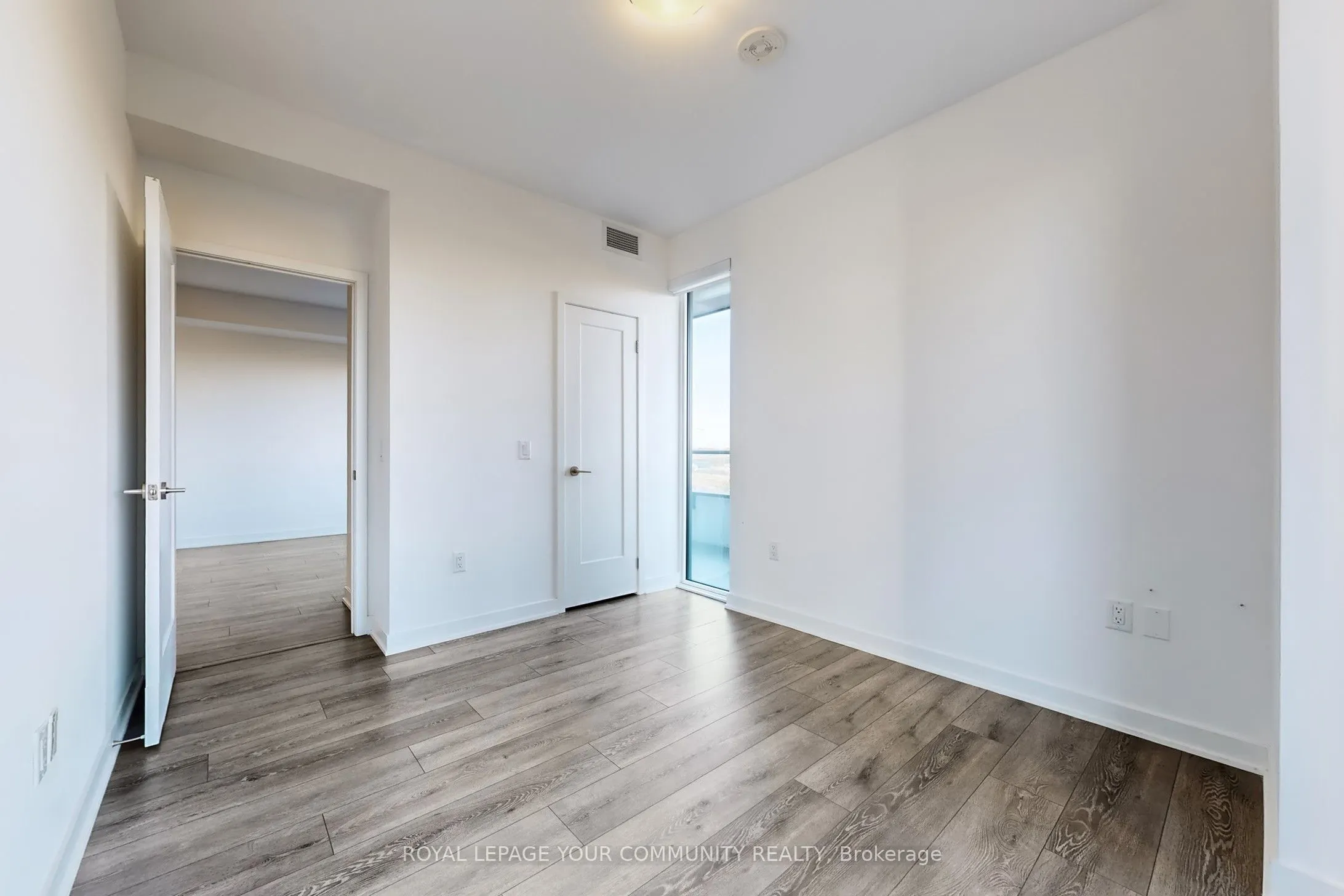 95 Oneida Crescent, #503