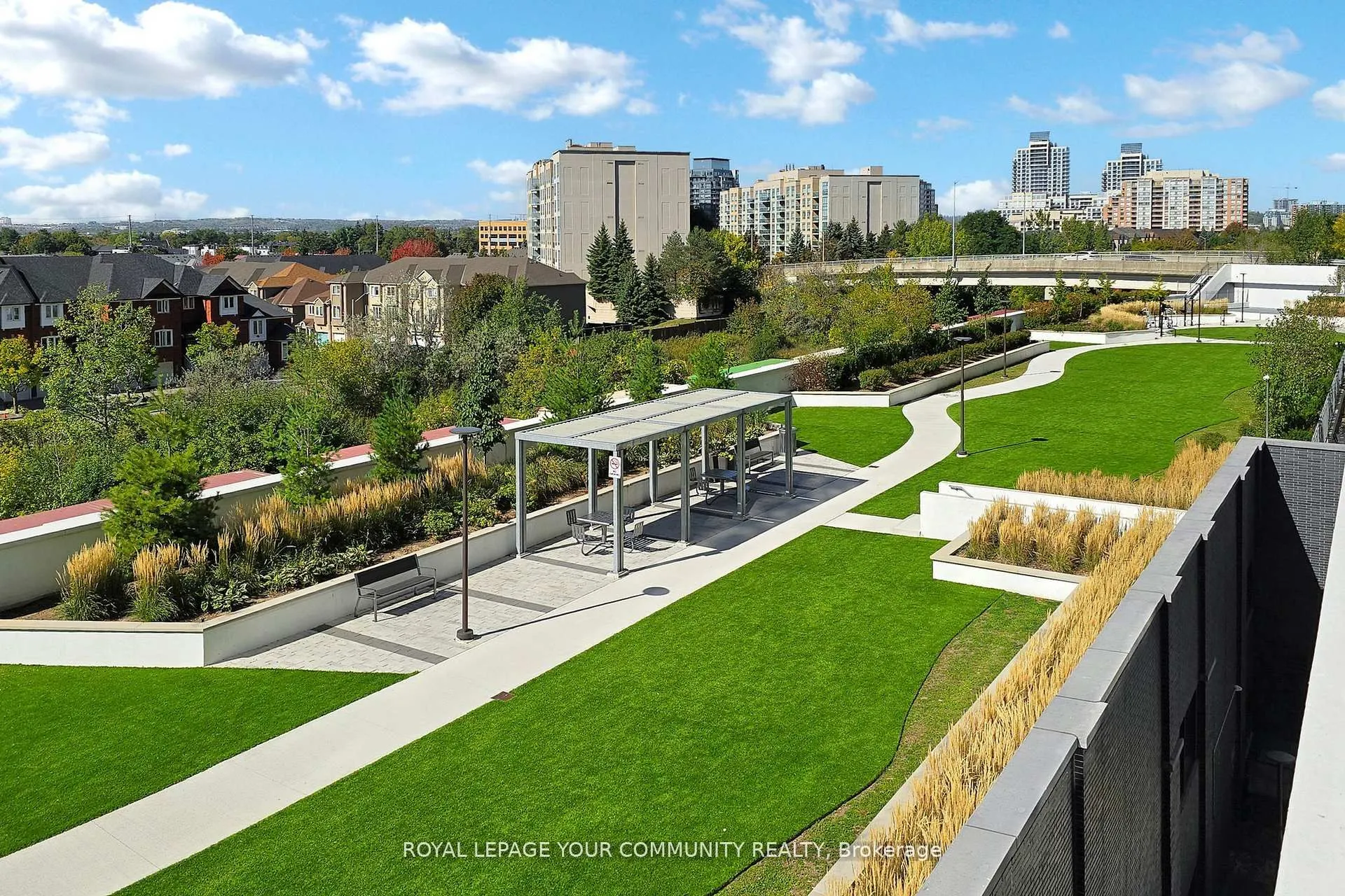 95 Oneida Crescent, #503